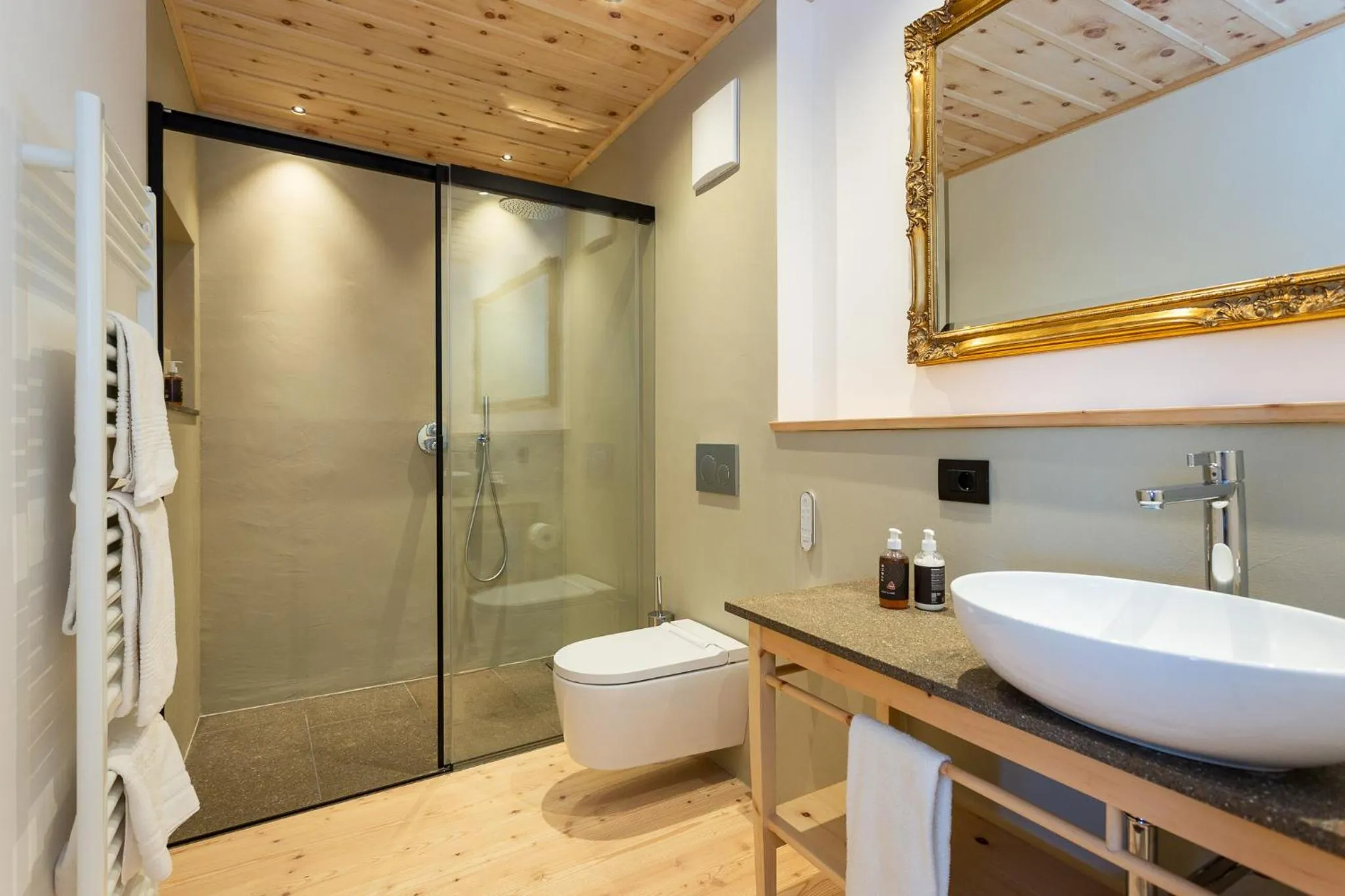 Shower in Der Zirmerhof