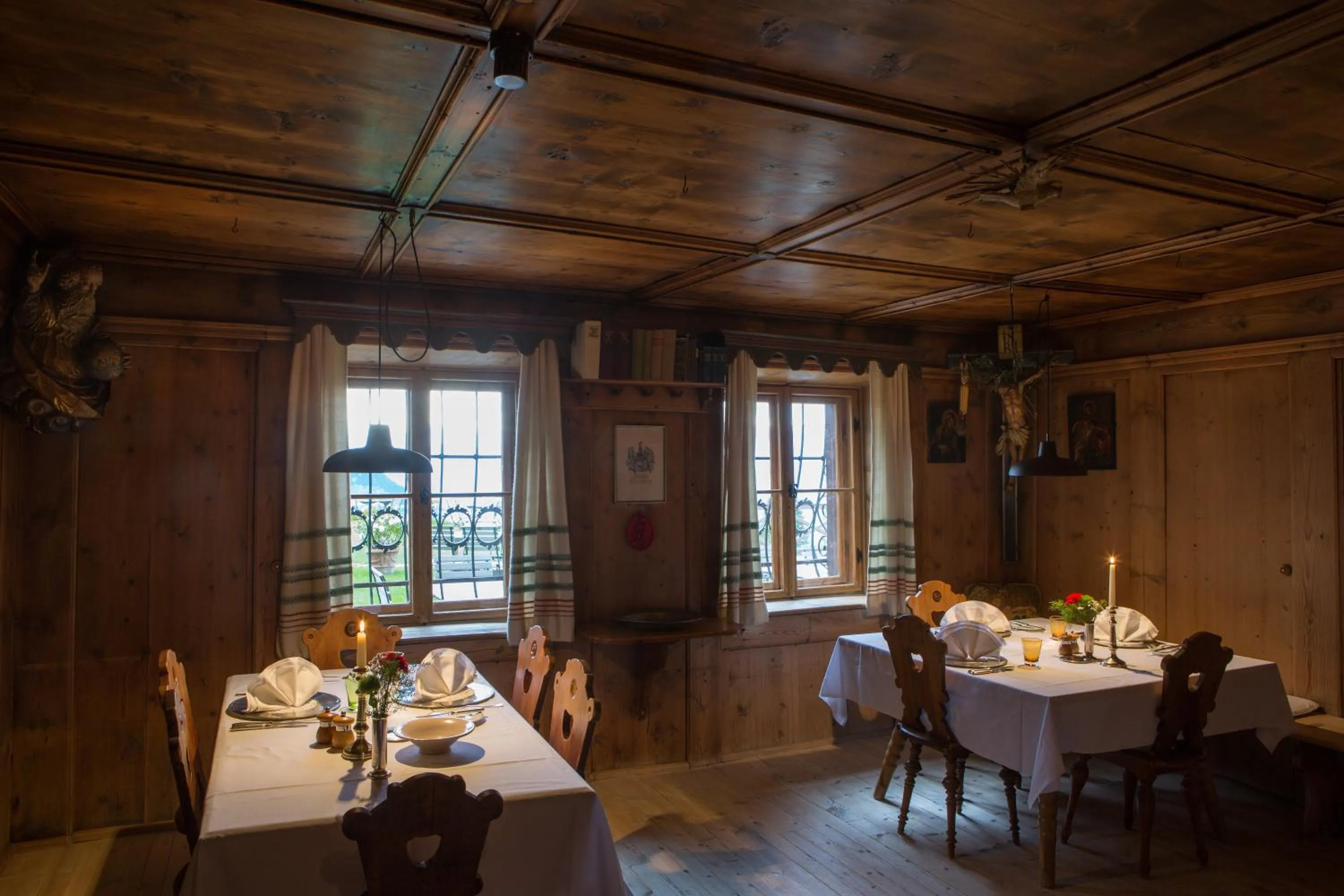 Restaurant/places to eat in Der Zirmerhof