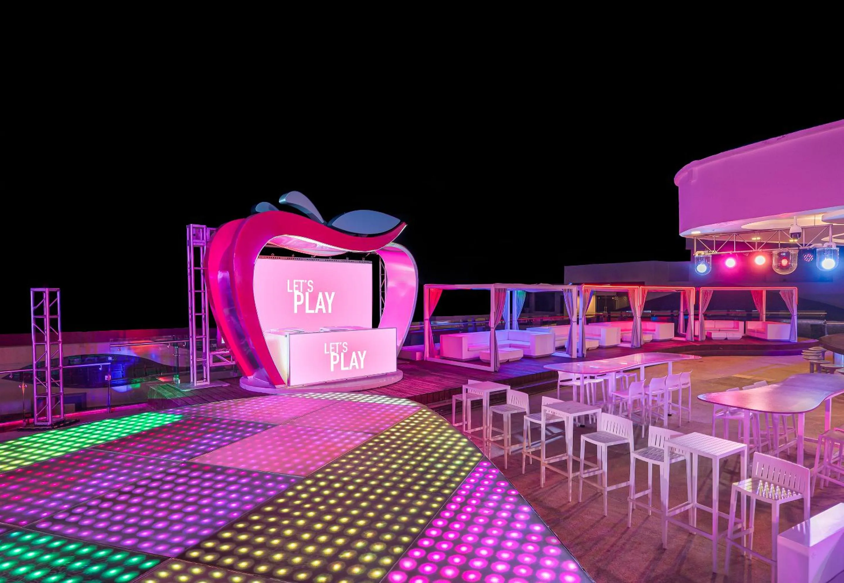 Nightclub / DJ in Temptation Cancun Resort - All Inclusive - Adults Only