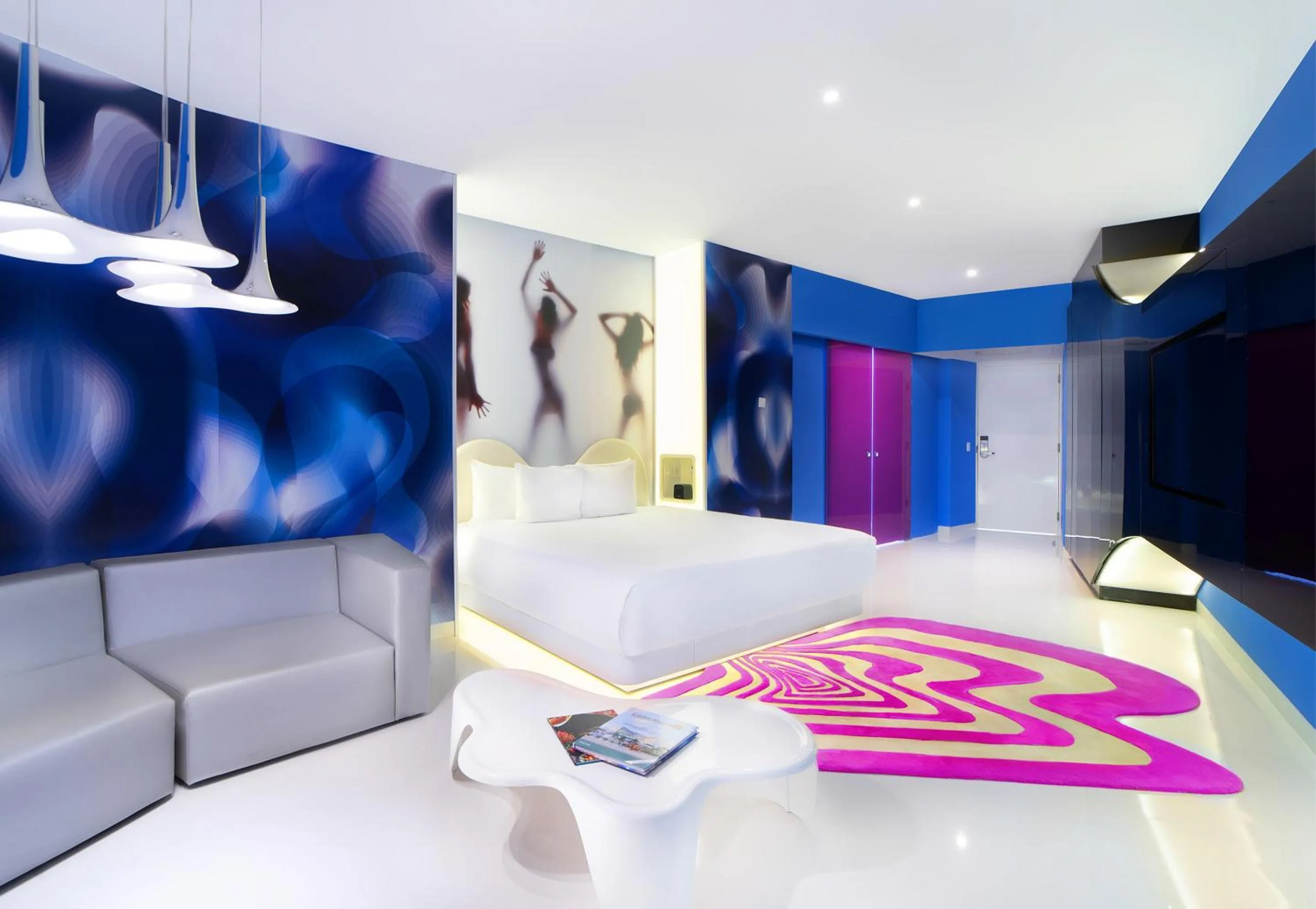 Bed in Temptation Cancun Resort - All Inclusive - Adults Only