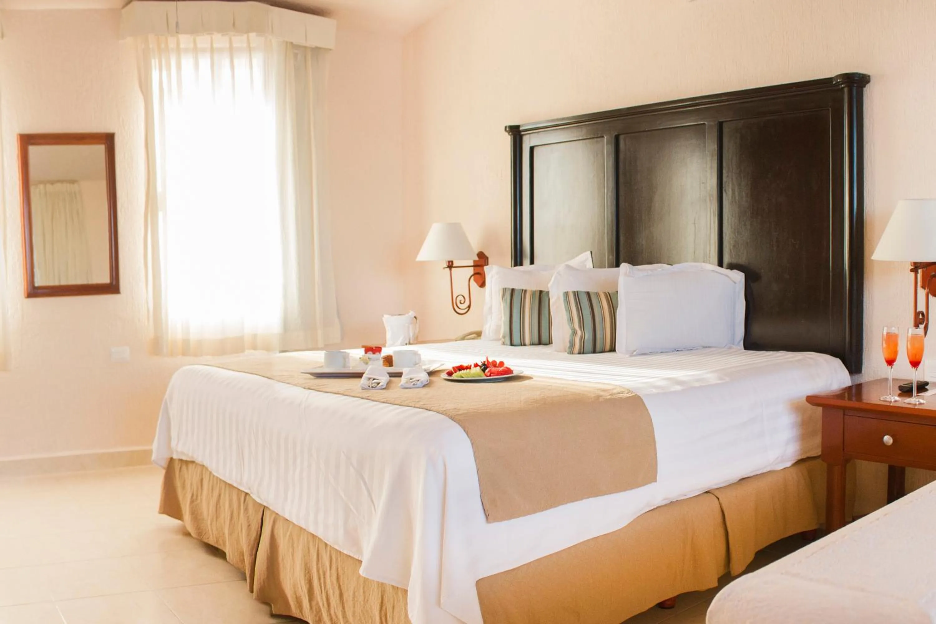 Bed in All Ritmo Cancun Resort & Water Park