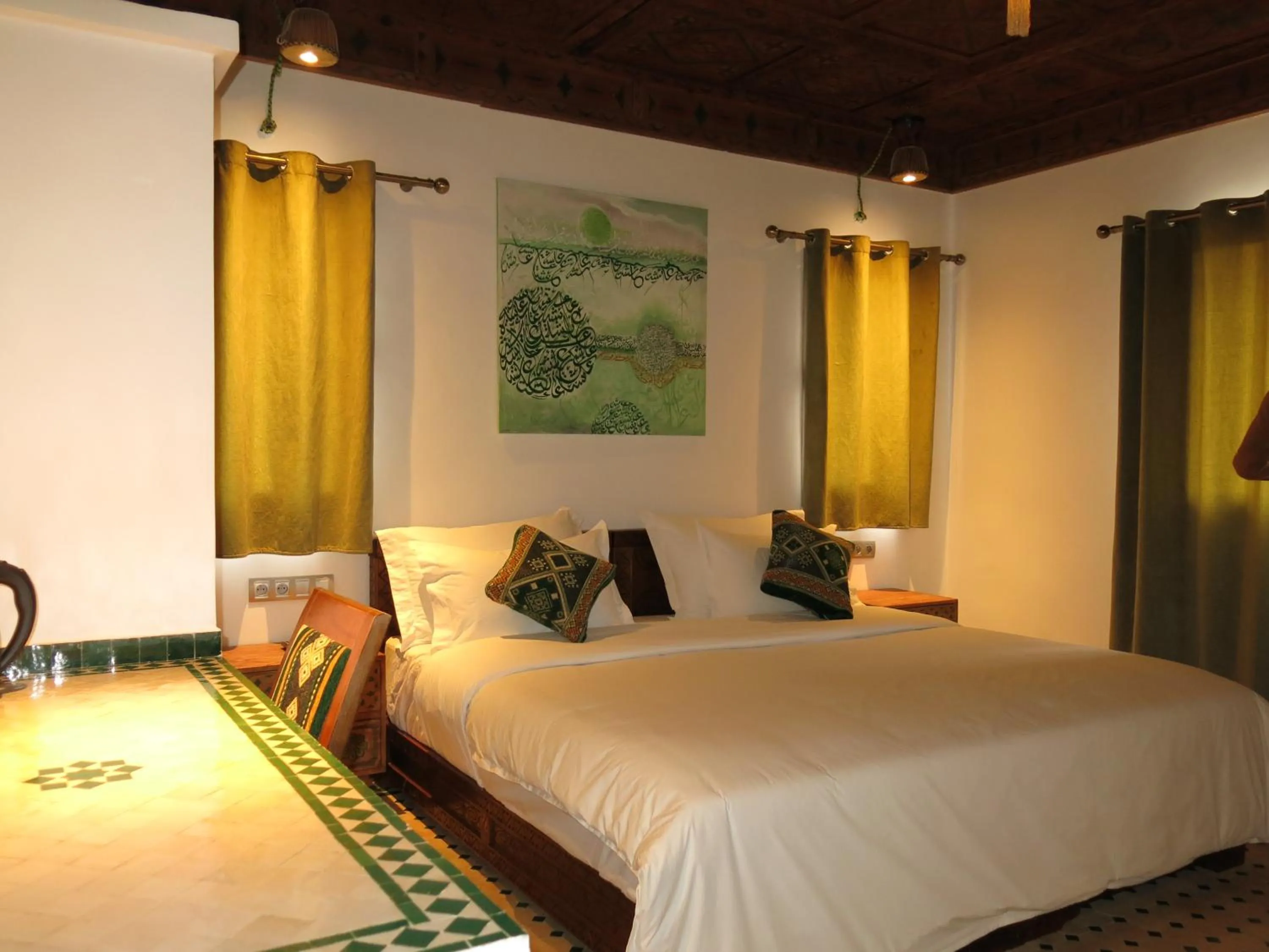 Landmark view, Bed in Desert Villa Boutique Hotel Merzouga