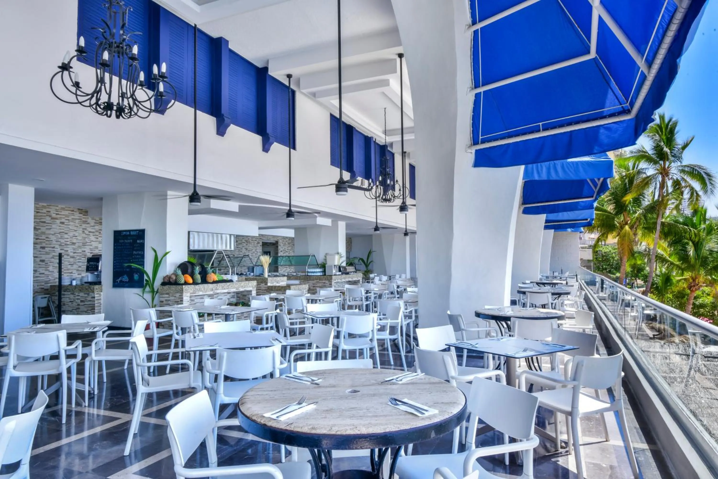 Restaurant/places to eat in Krystal Beach Acapulco