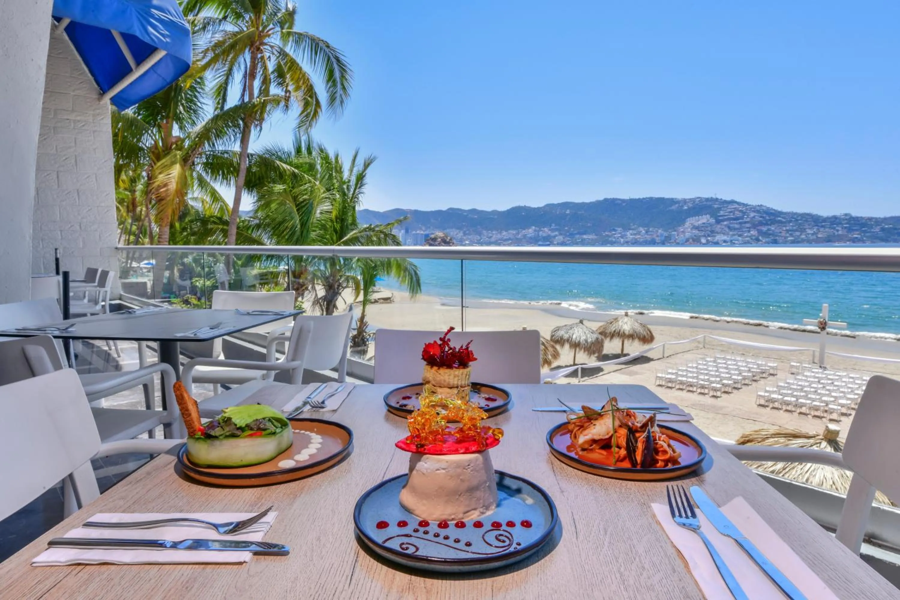 Restaurant/places to eat in Krystal Beach Acapulco