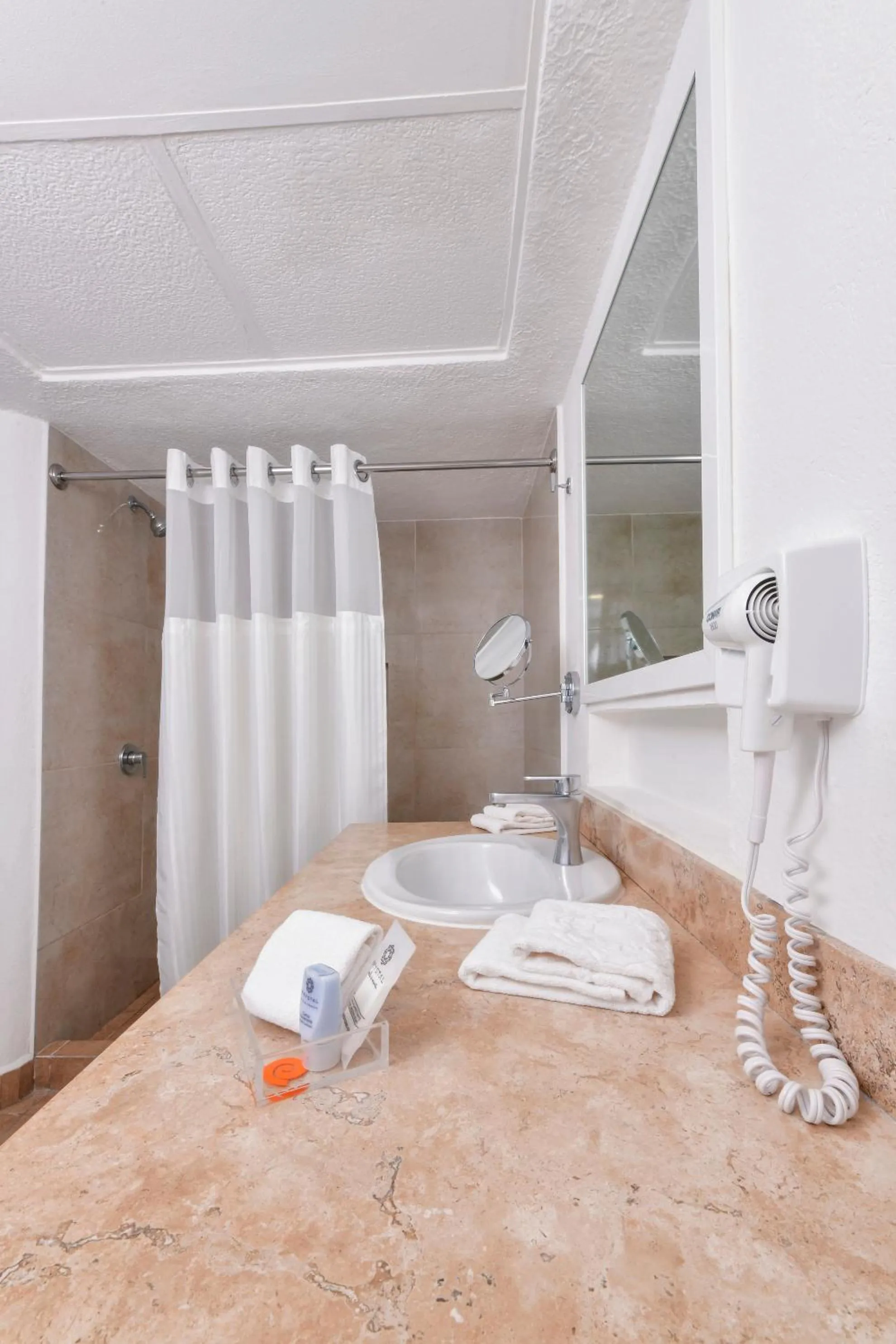 Bathroom in Krystal Beach Acapulco