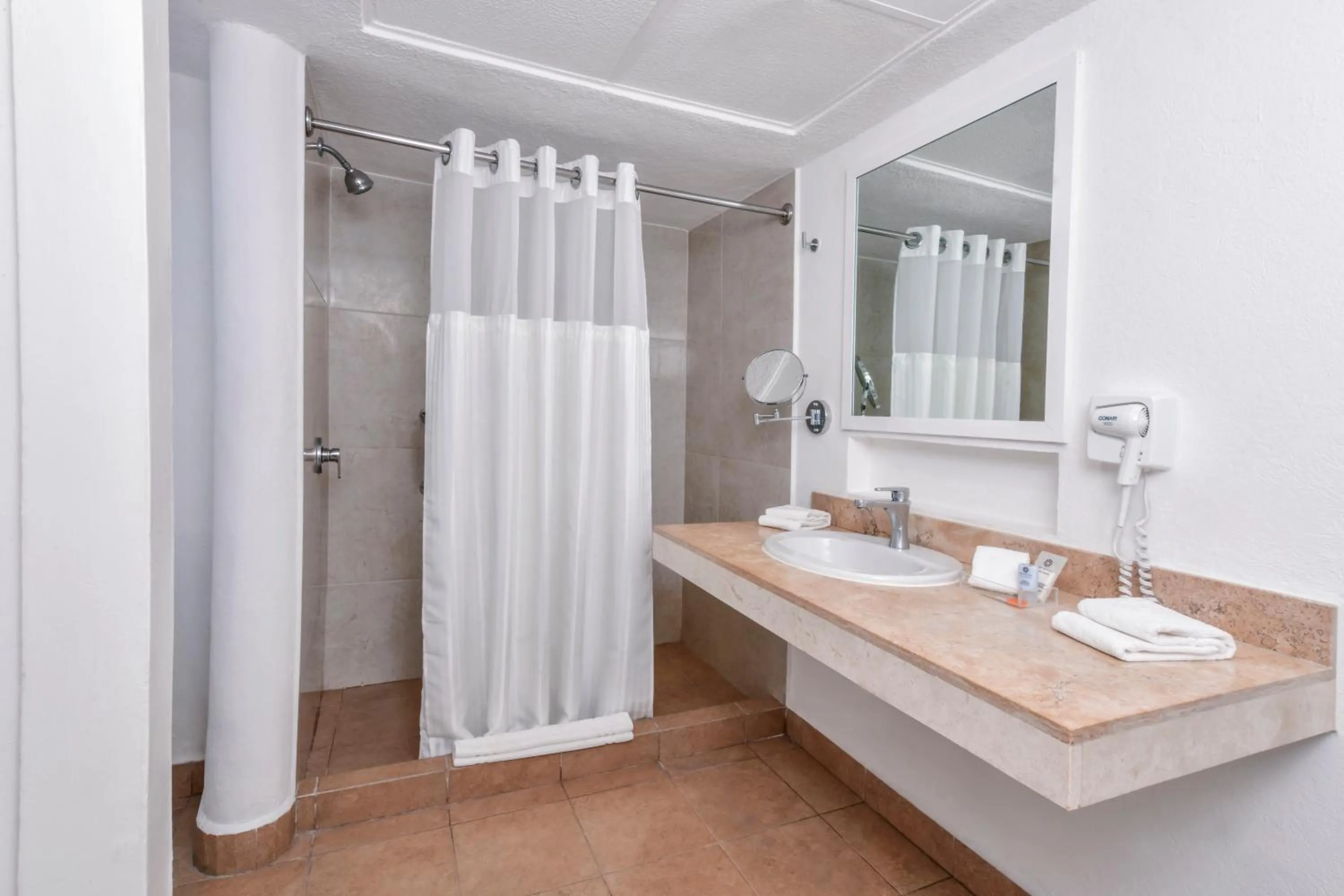 Bathroom in Krystal Beach Acapulco