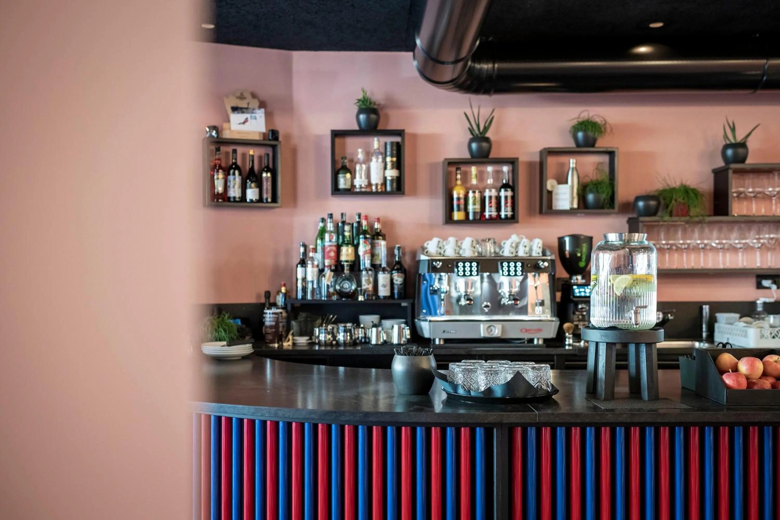 Coffee/tea facilities in Sport Hotel Passo Carezza