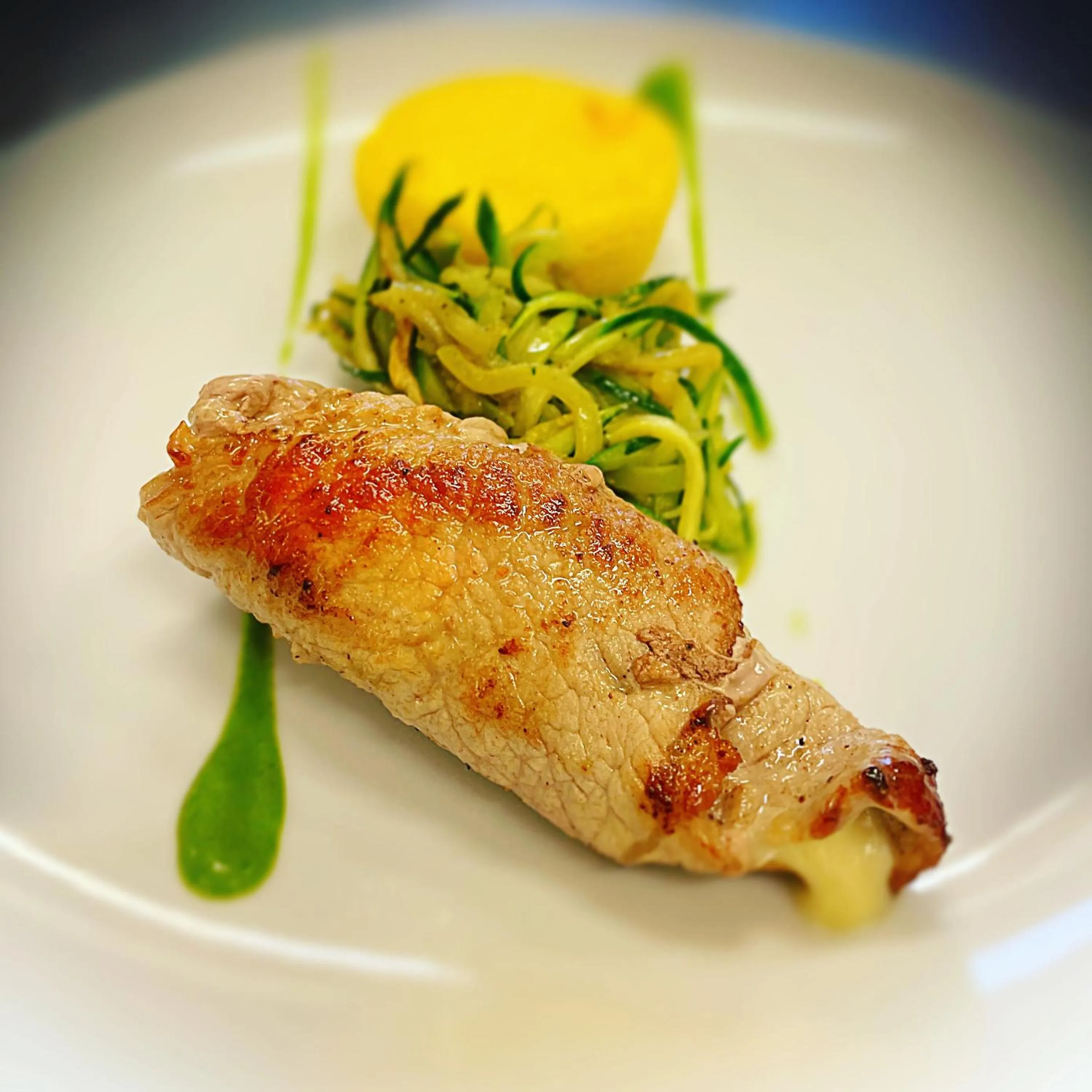 Restaurant/places to eat in Hotel Diana