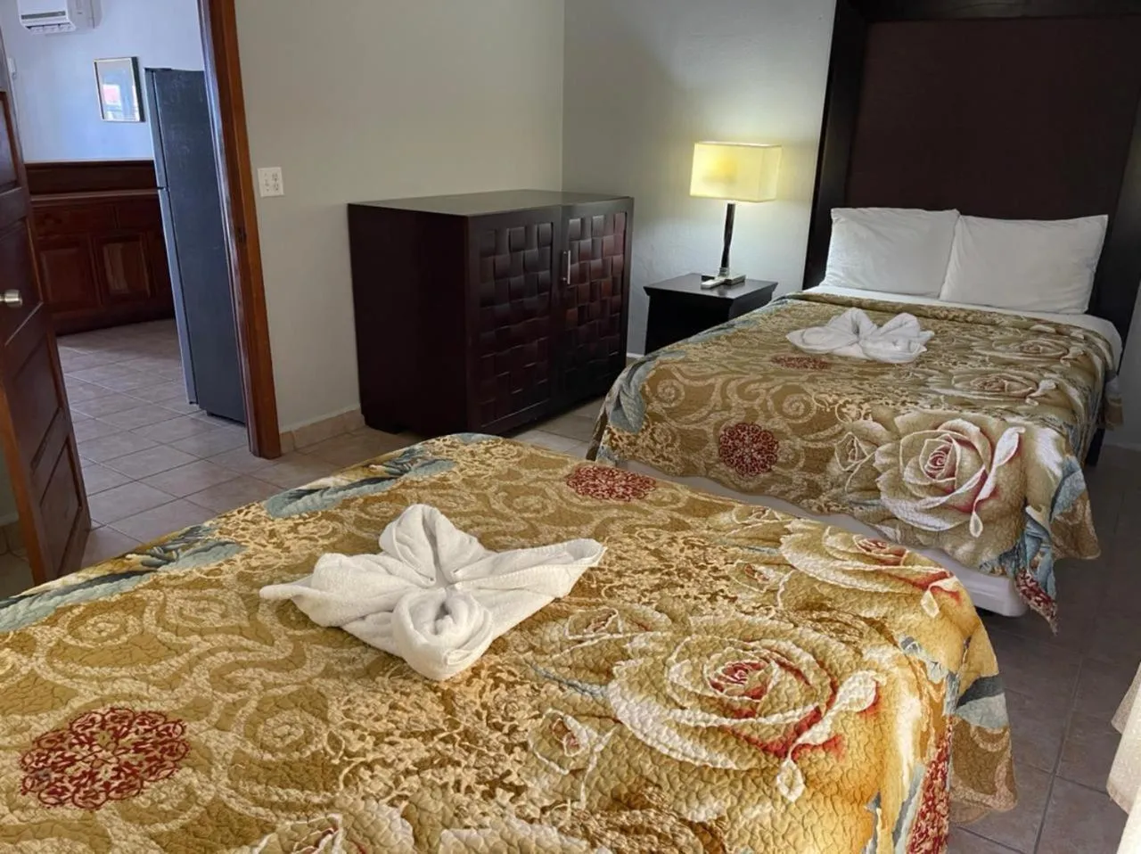 Bedroom, Bed in Corona del Mar