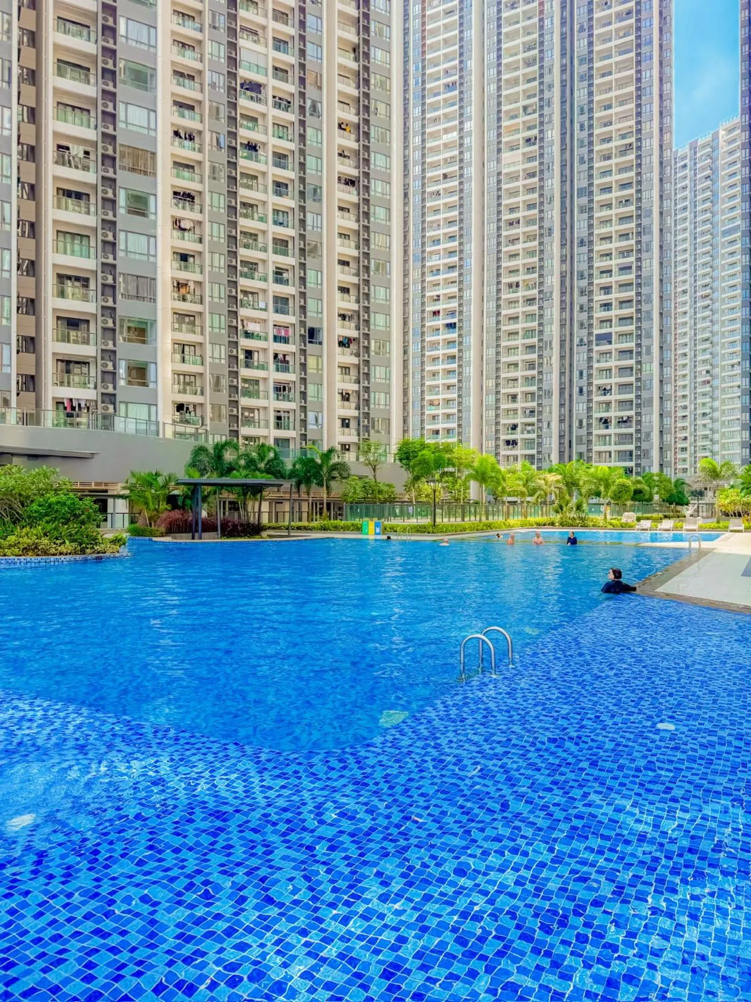 Swimming pool in R&F PRINCESS COVE BY HOMEFORT SUITES