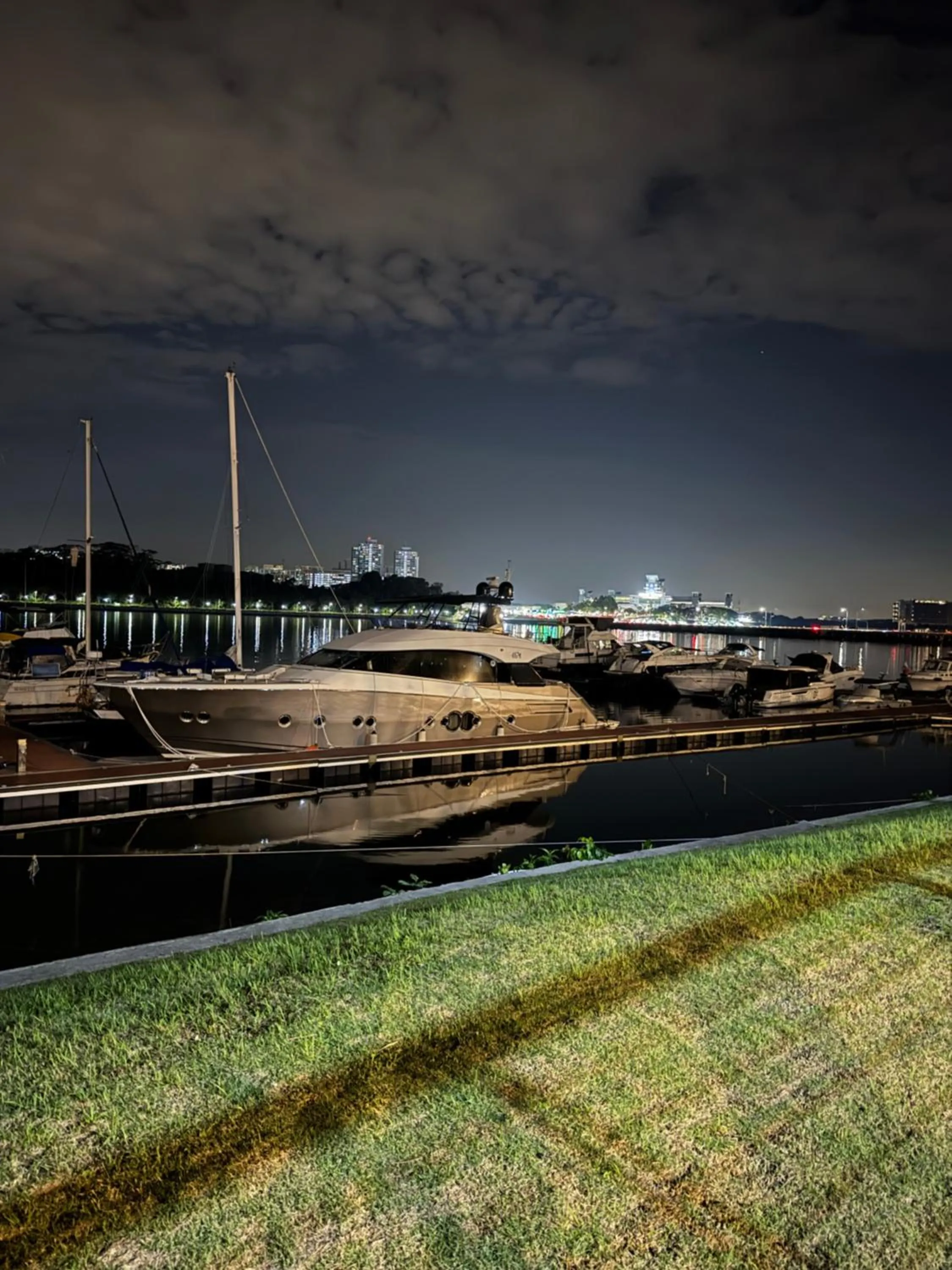 Night in R&F PRINCESS COVE BY HOMEFORT SUITES