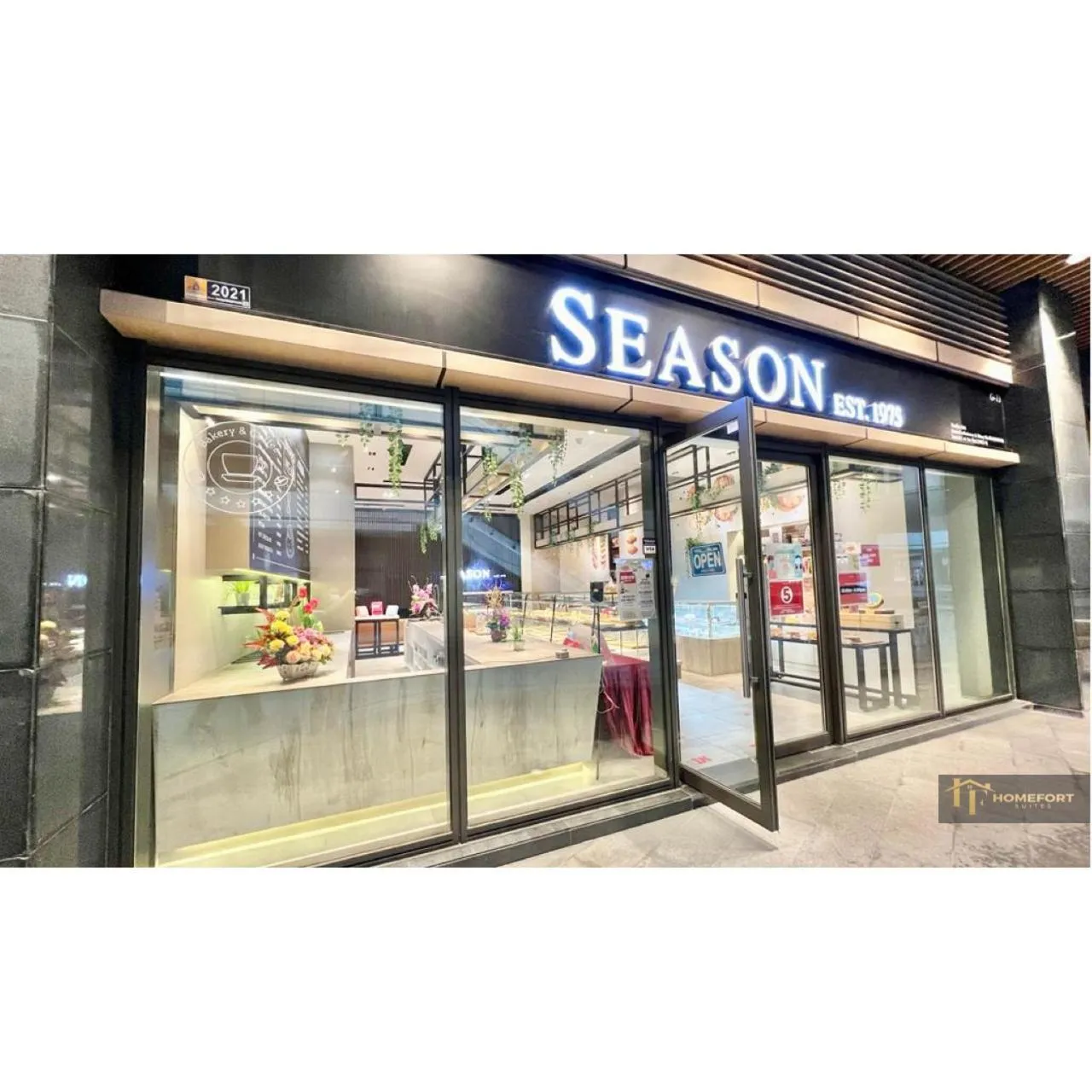 Restaurant/places to eat in R&F PRINCESS COVE BY HOMEFORT SUITES