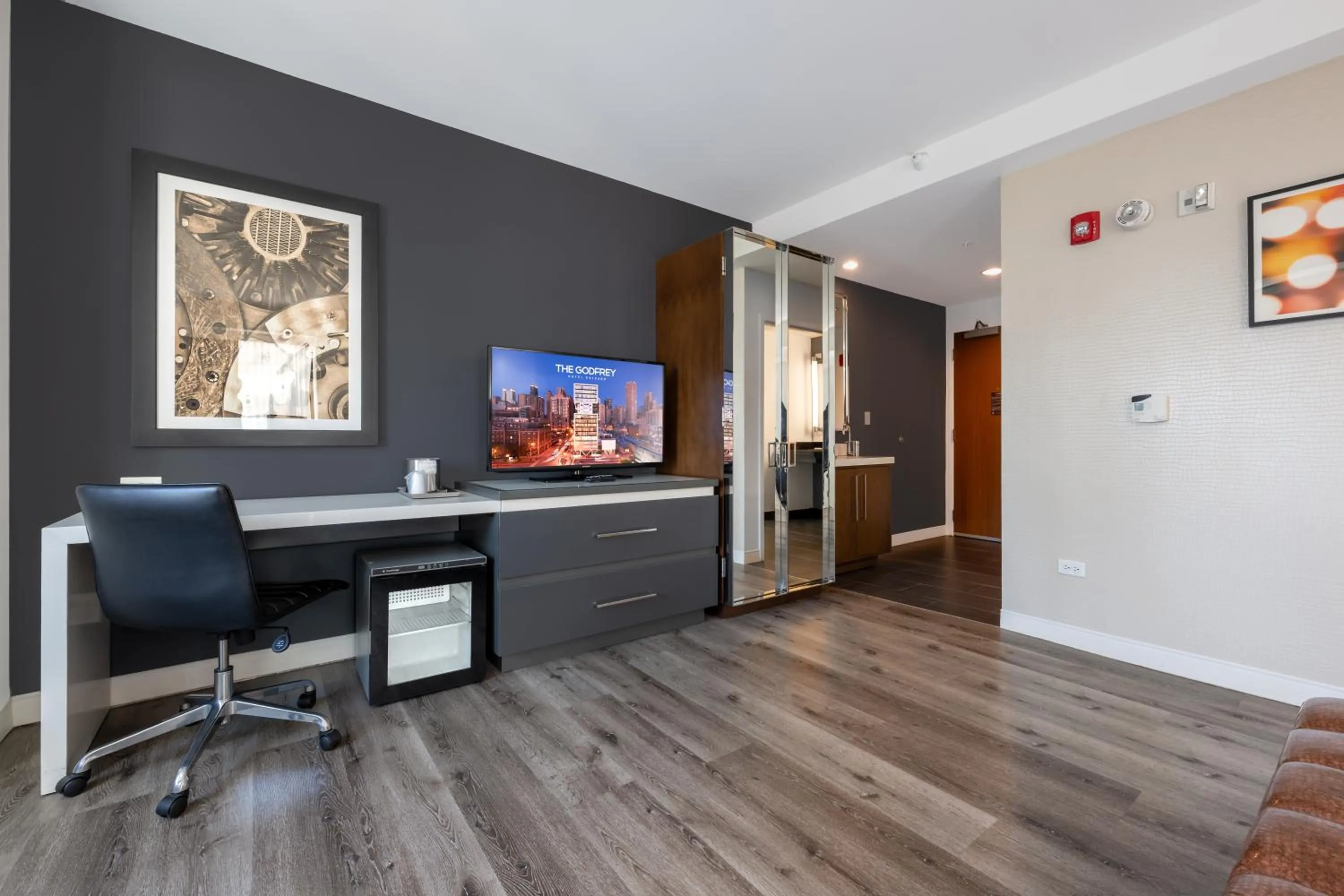 Bedroom in Godfrey Hotel Chicago