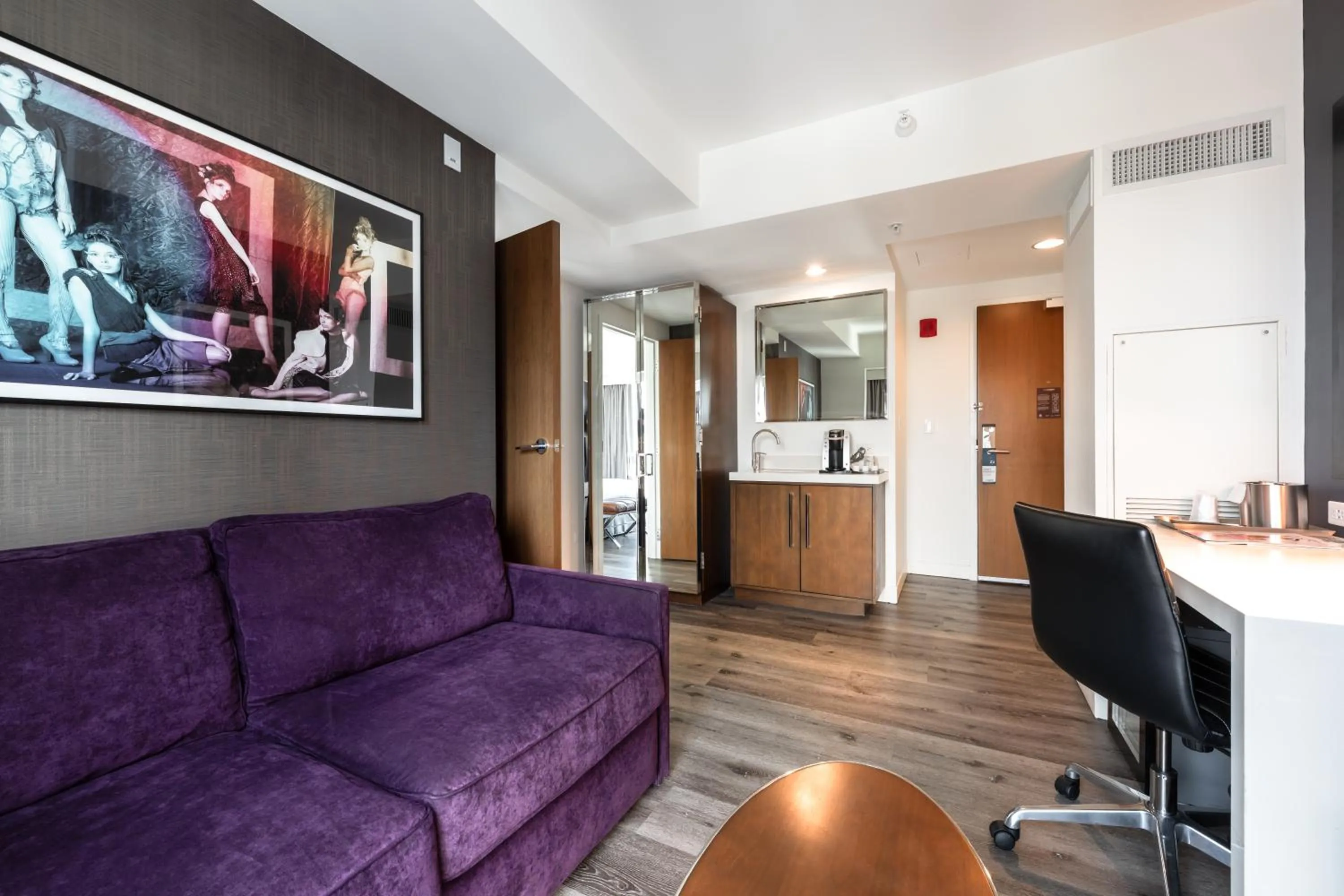 Bedroom in Godfrey Hotel Chicago