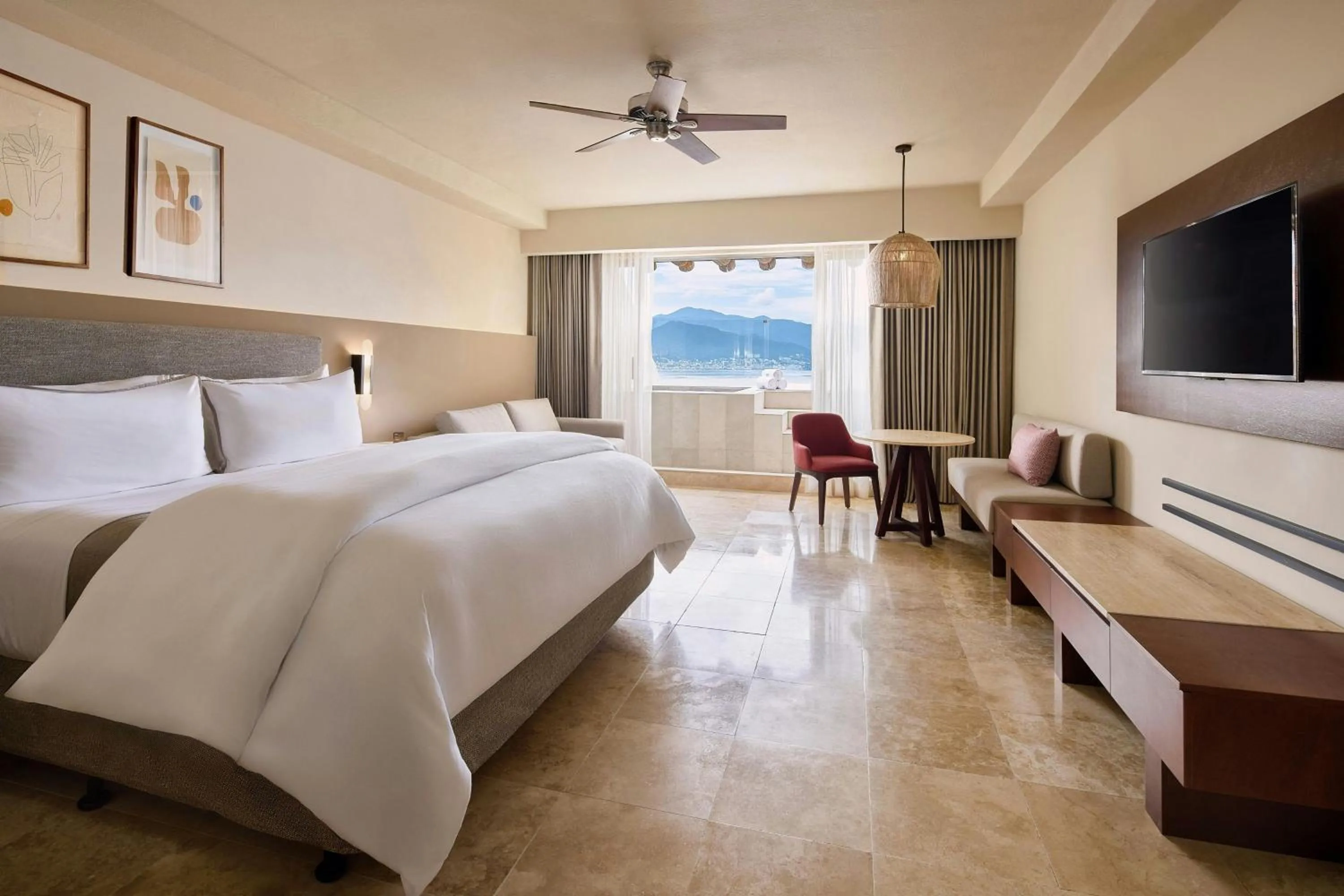 Swimming pool, Bed in The Westin Resort & Spa, Puerto Vallarta