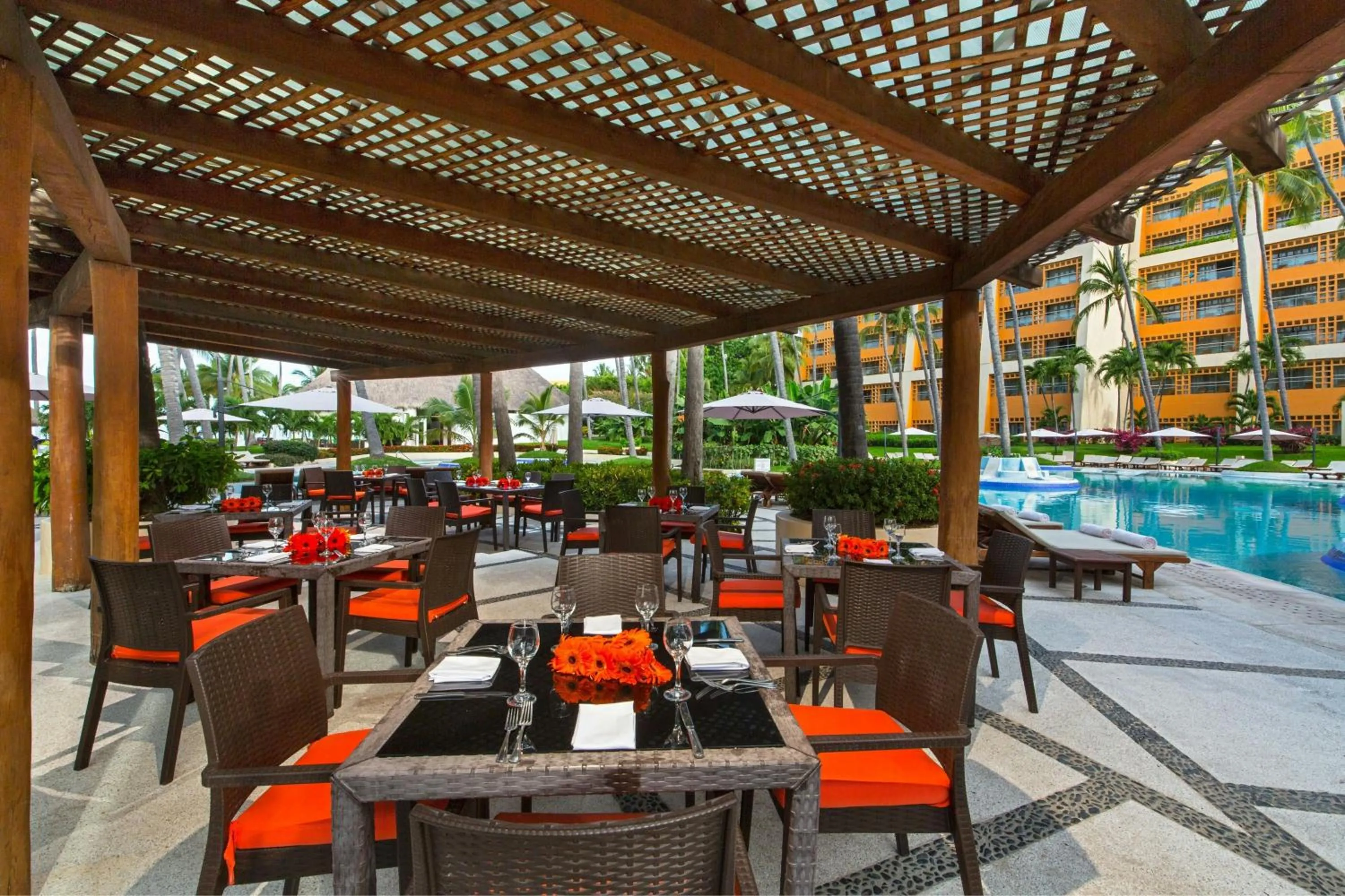 Lounge or bar in The Westin Resort & Spa, Puerto Vallarta