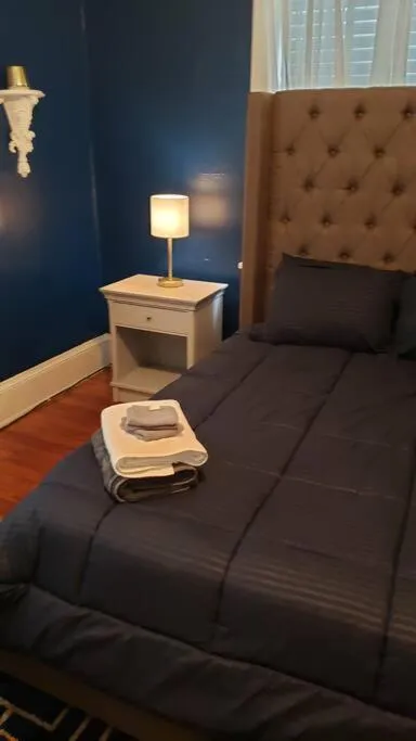 Bed in The Lafayette House