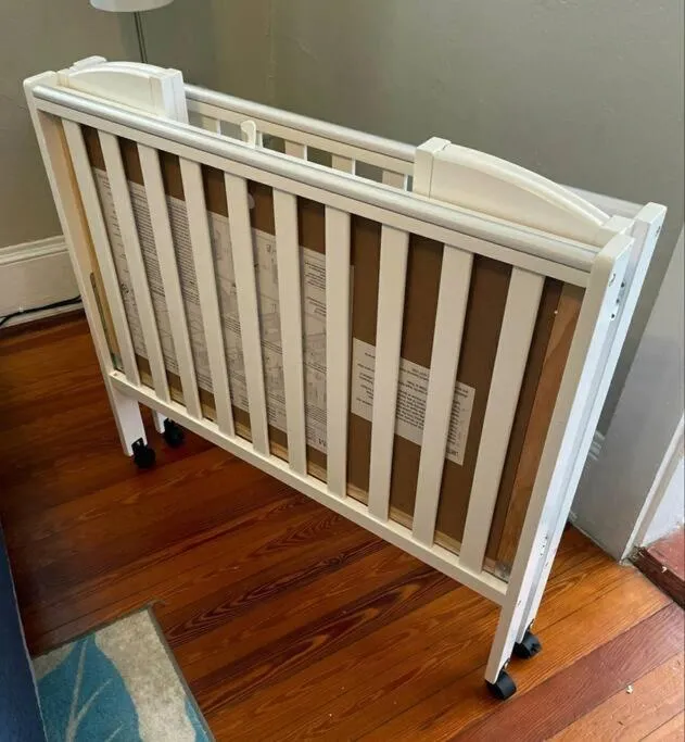 Bed in The Lafayette House