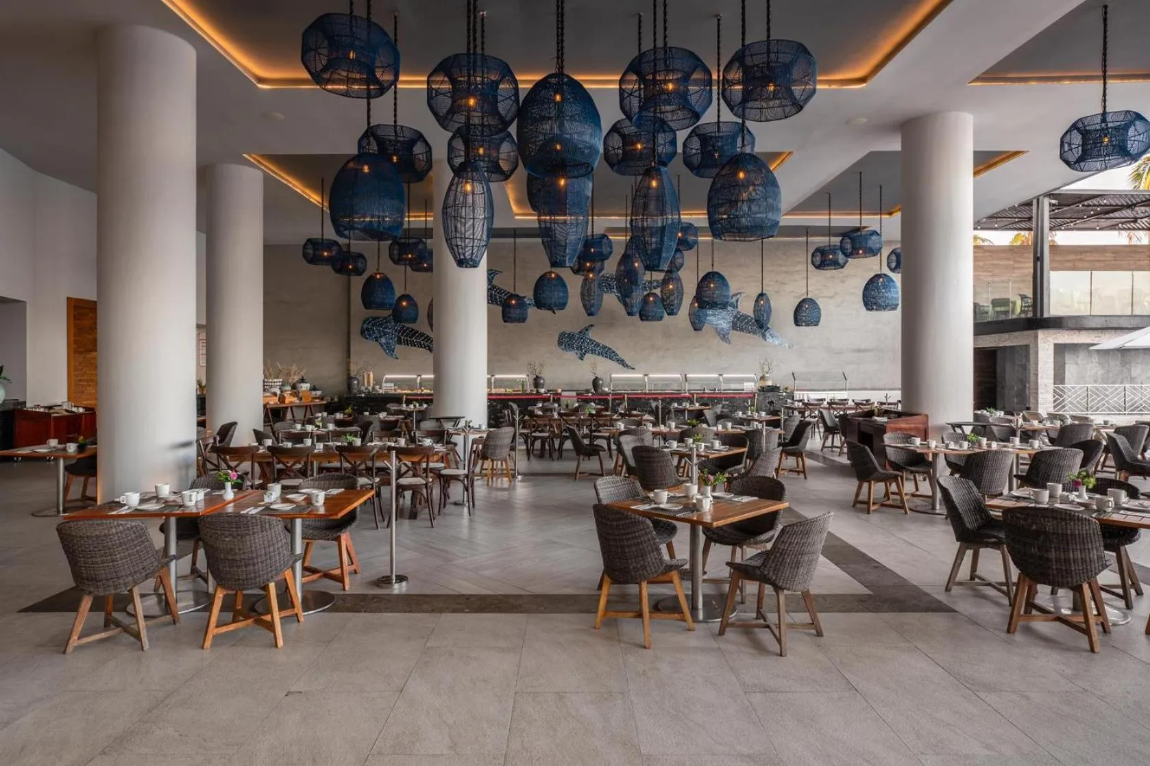 Restaurant/places to eat in Royal Villas Resort