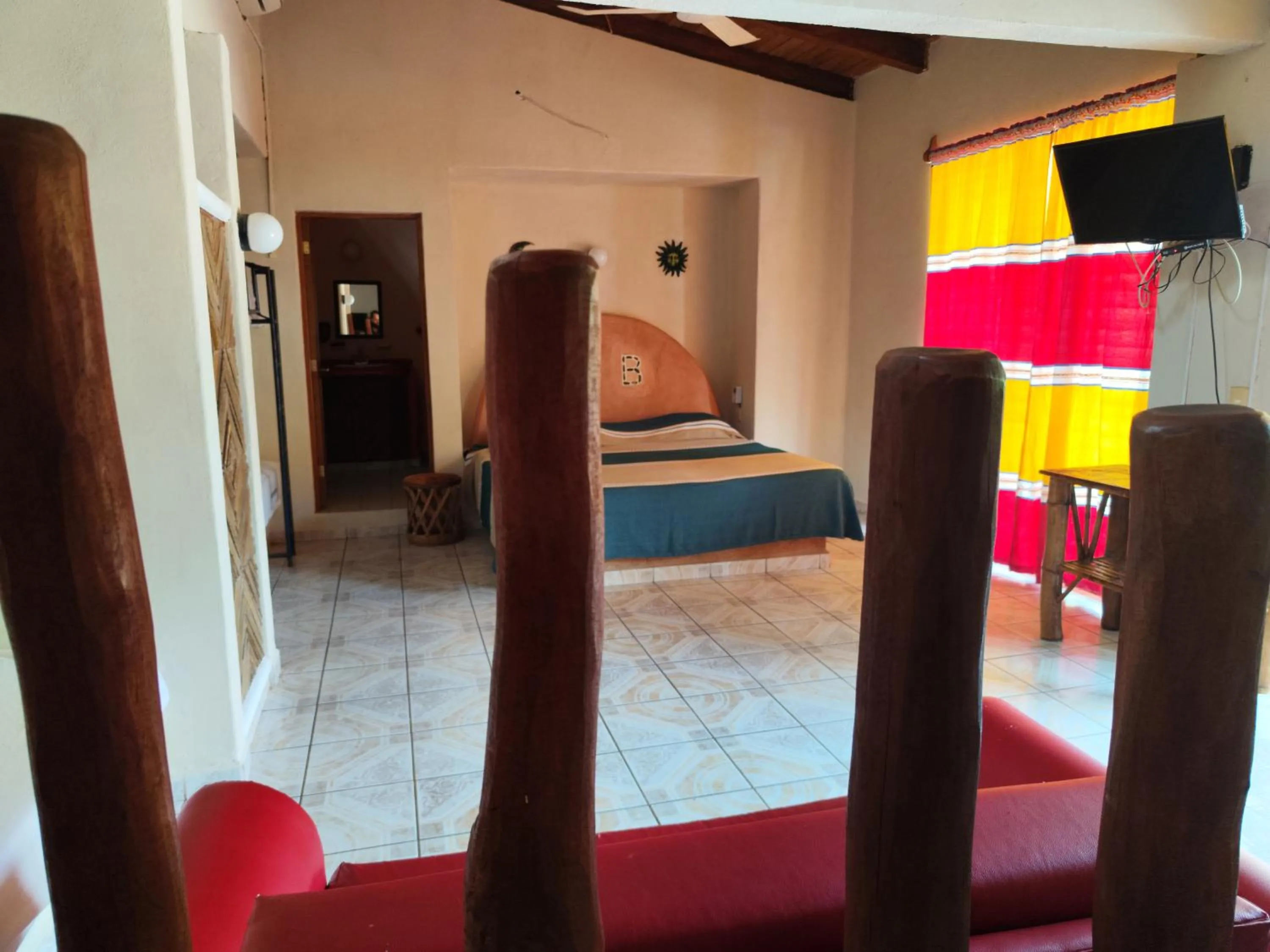 Living room, Bed in Hotel J.B.