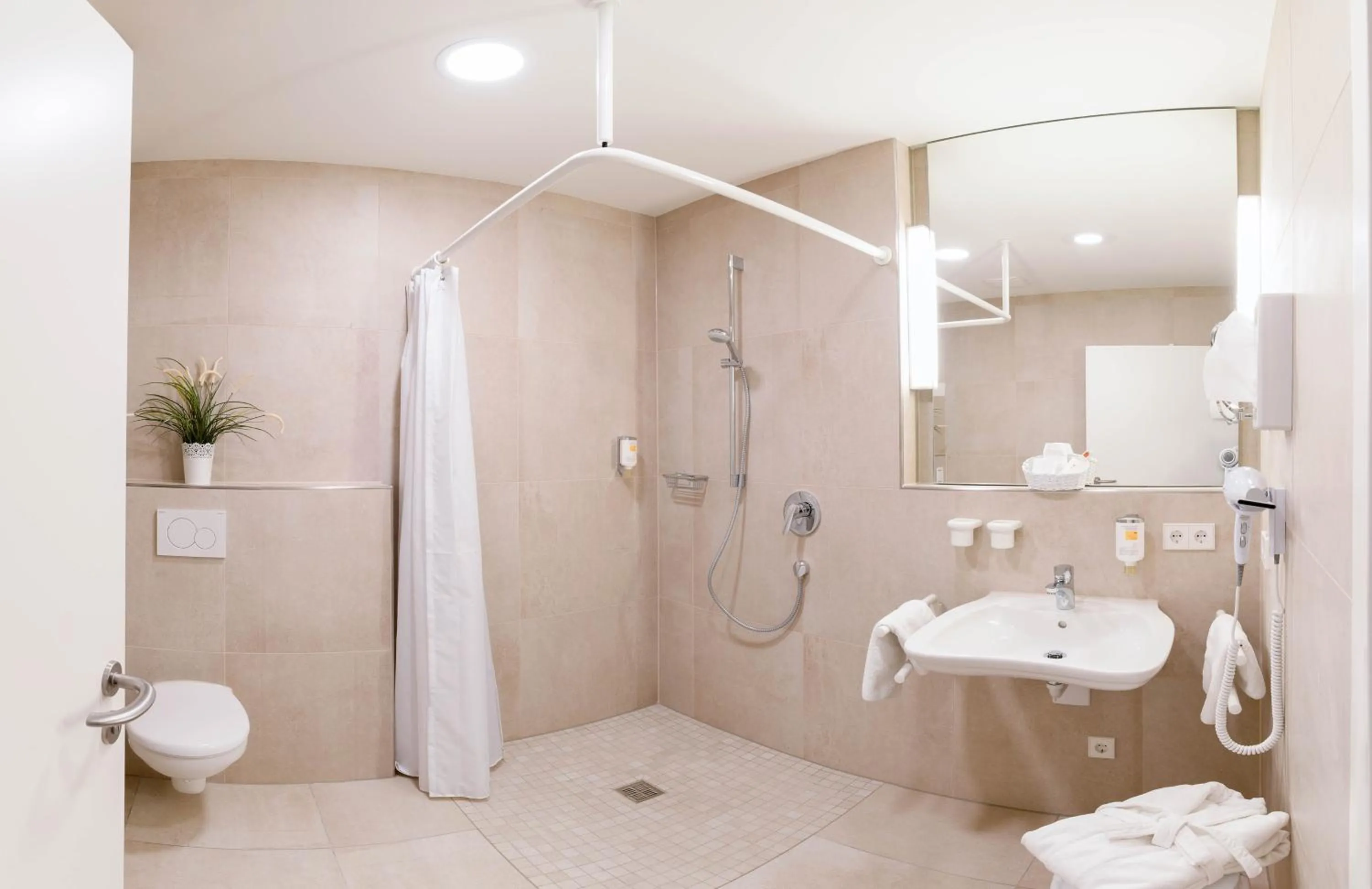 Bathroom in Hotel Adler Post