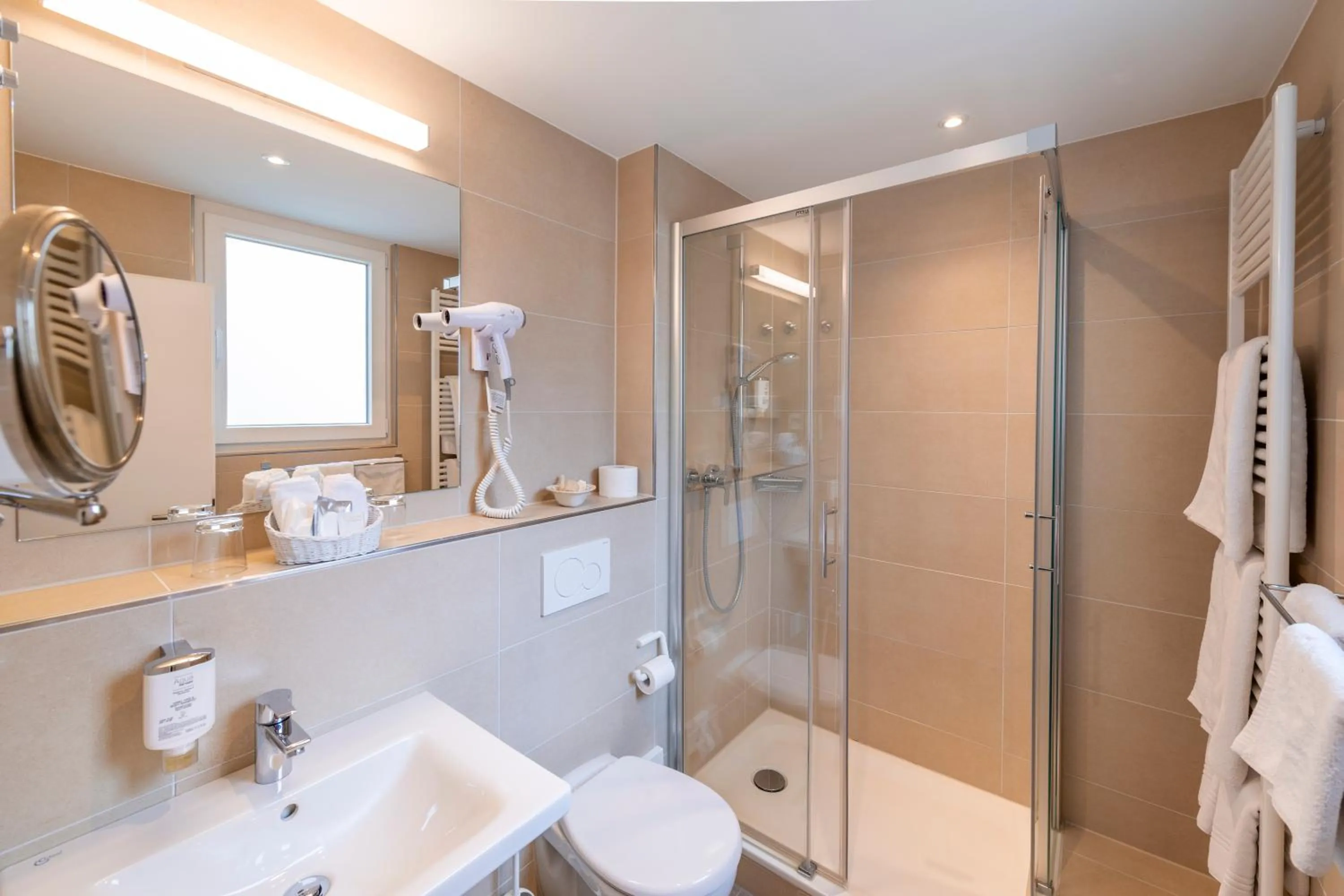 Bathroom in Hotel Adler Post