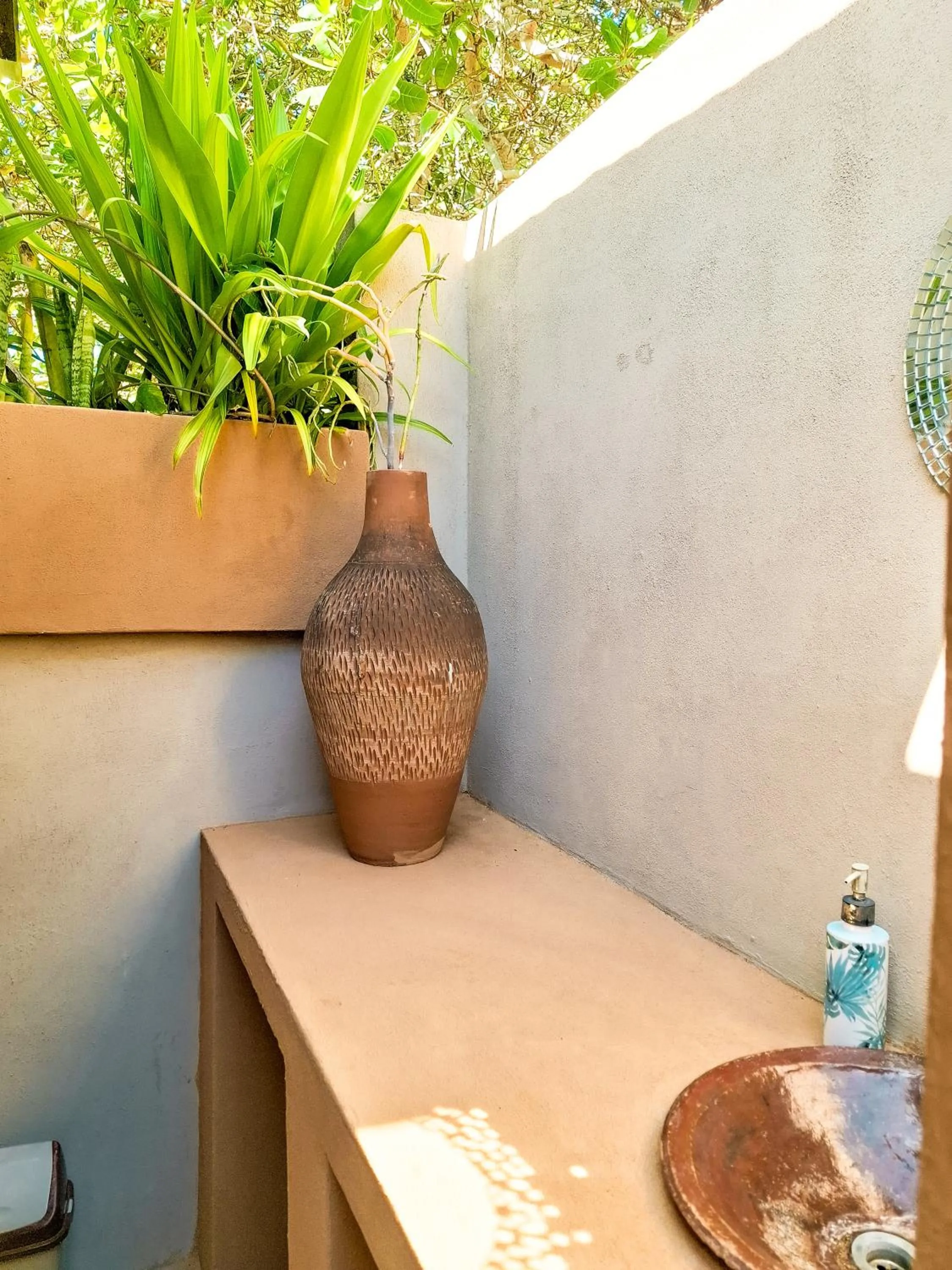 Public Bath in Mozambeat Motel