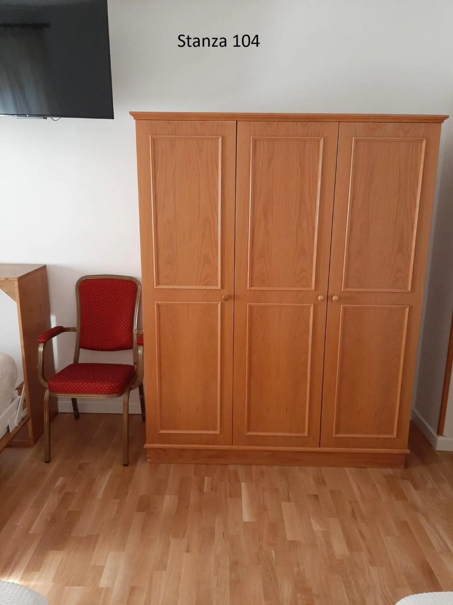 wardrobe in Hotel Pizboè