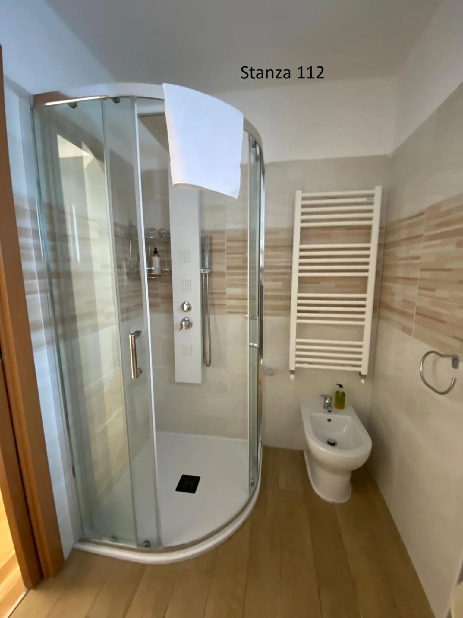 Bathroom in Hotel Pizboè