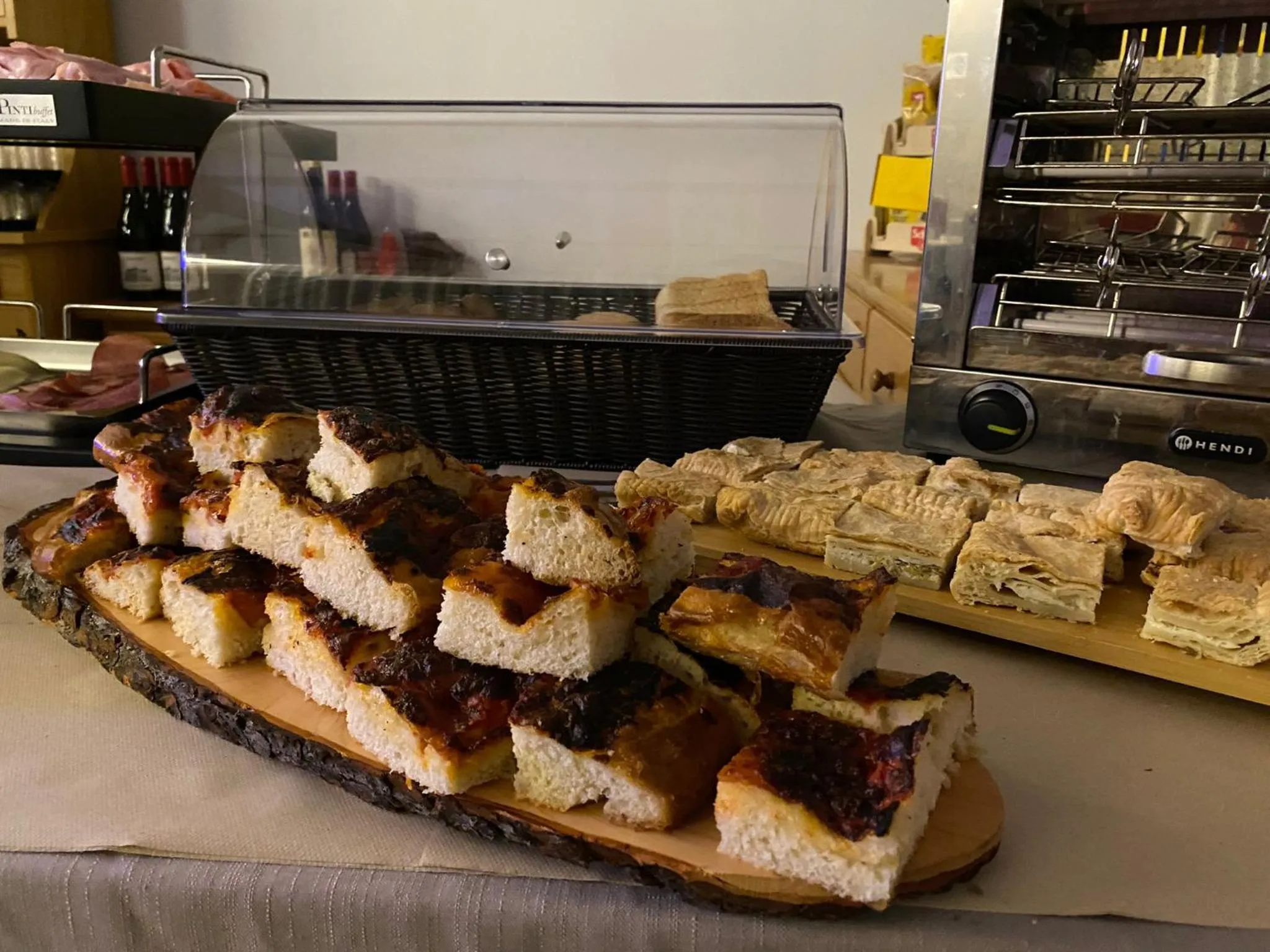 Breakfast in Hotel Pizboè