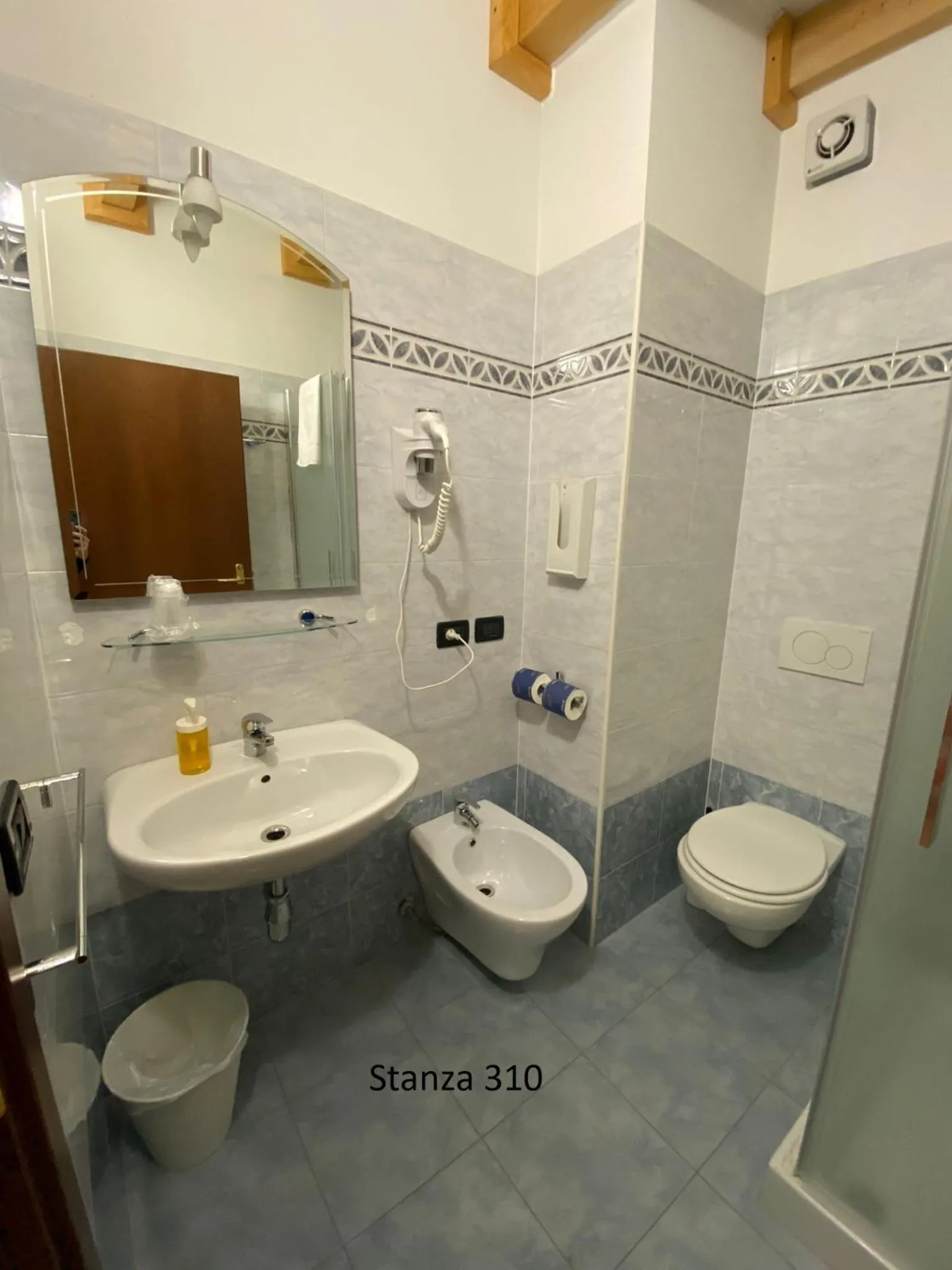 Bathroom in Hotel Pizboè