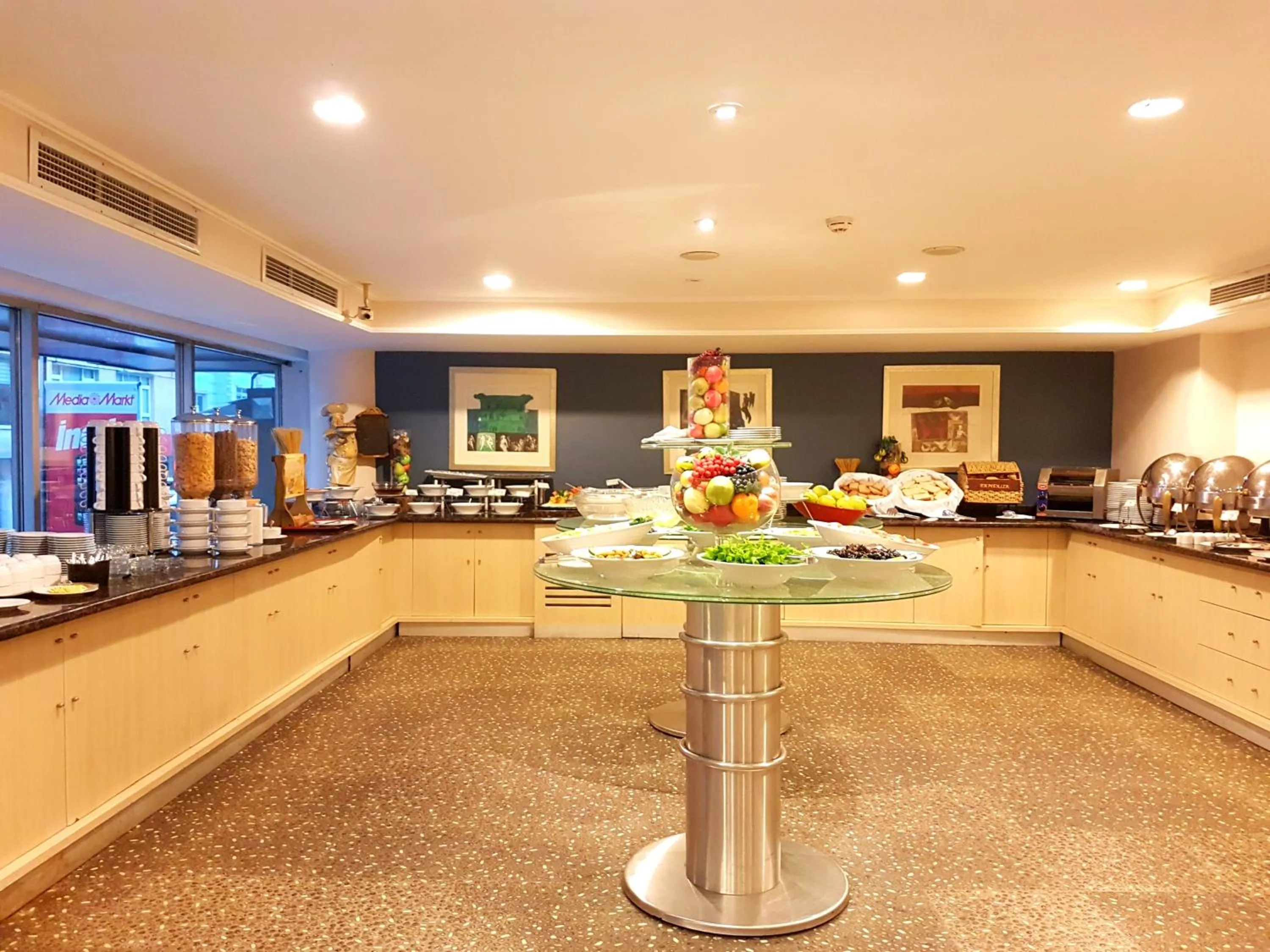 Restaurant/places to eat in Jura Hotels Mavi Sürmeli Adana