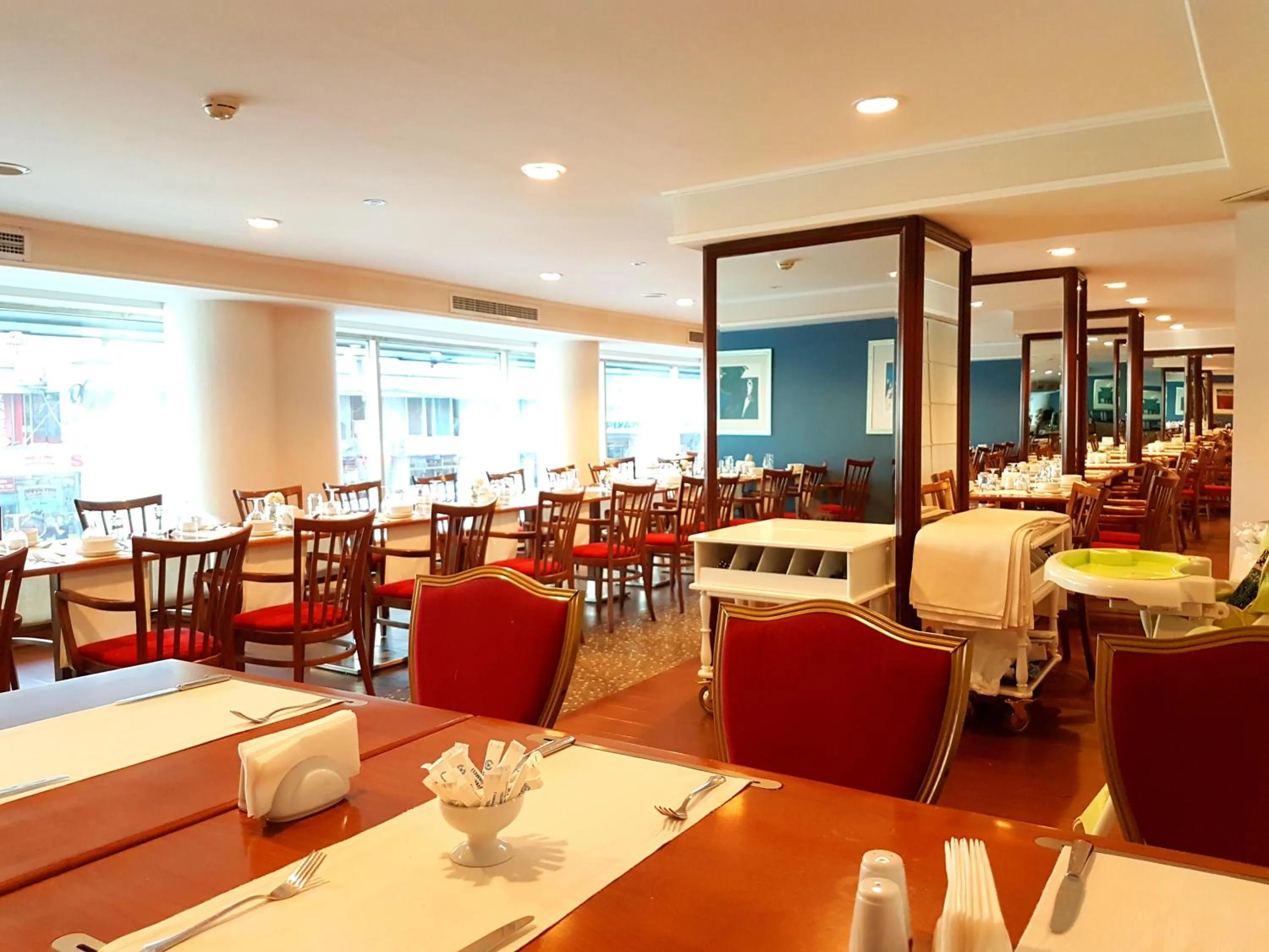 Restaurant/places to eat in Jura Hotels Mavi Sürmeli Adana