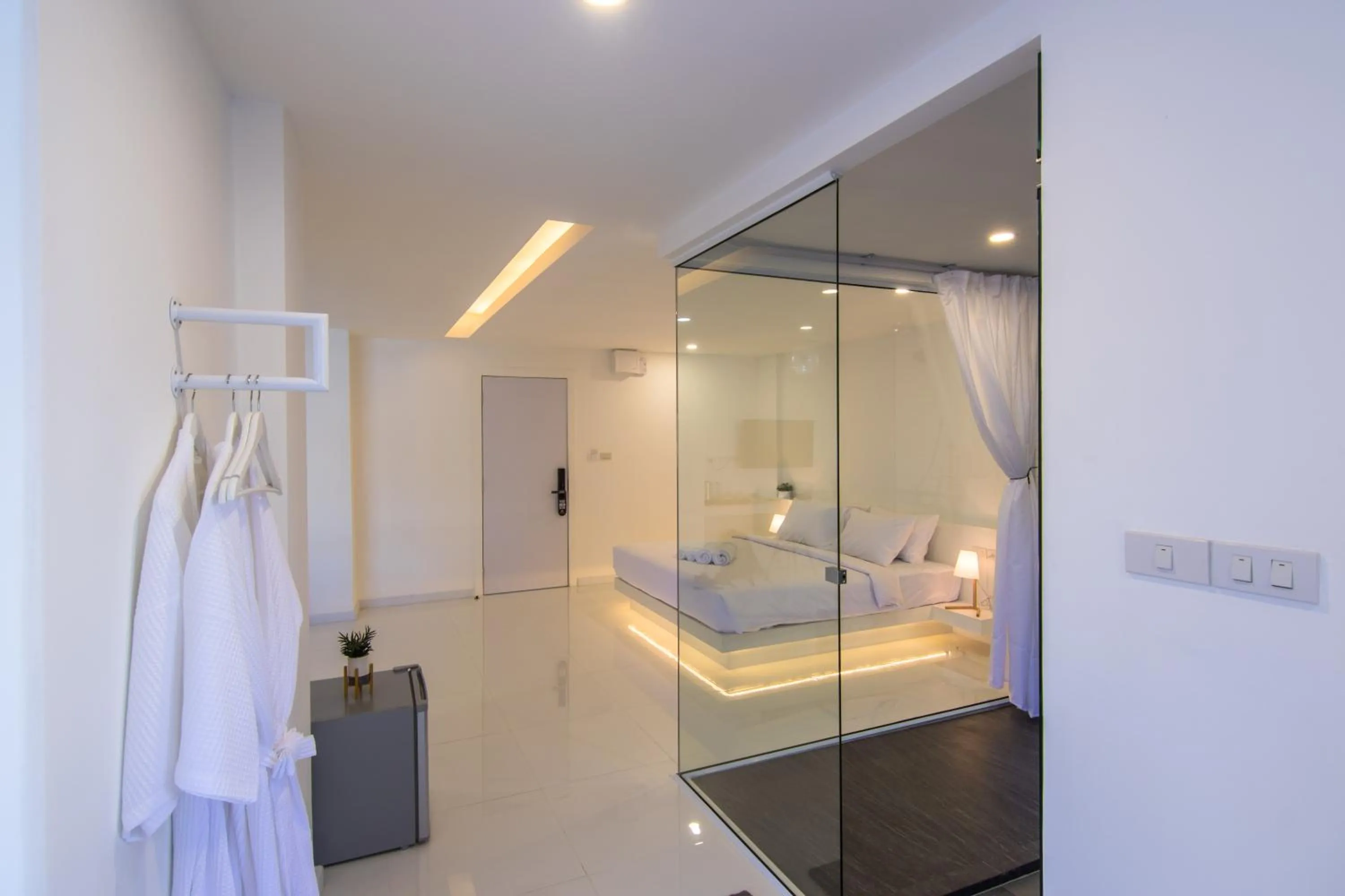 Thewhitehotel BY Charoensri - SHA Extra Plus