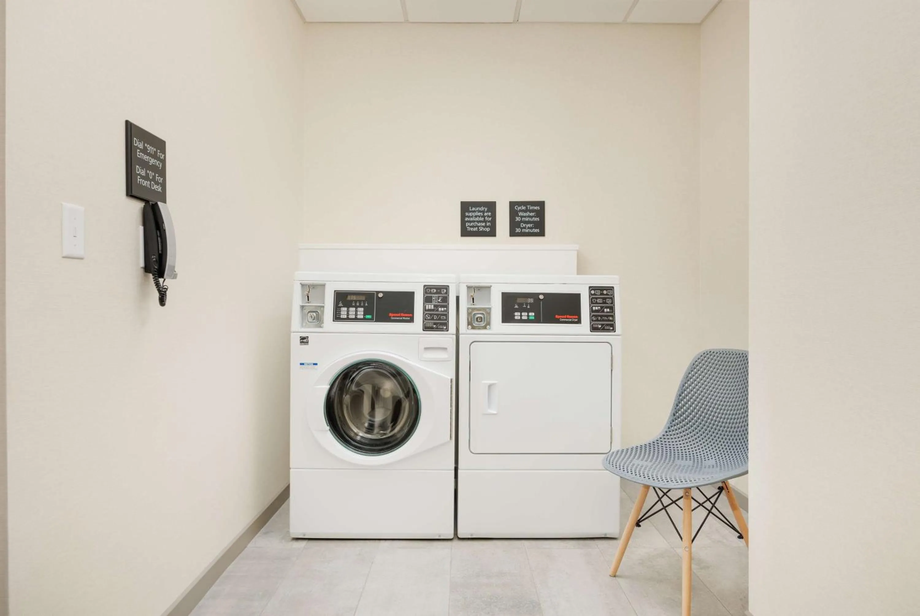 Property building in Hampton Inn & Suites Huntsville Downtown, Al