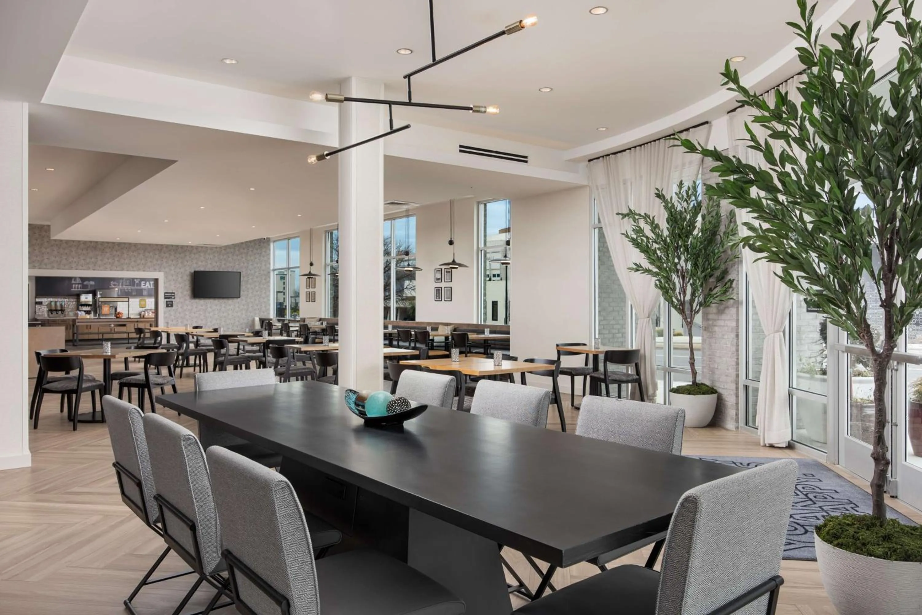 Restaurant/places to eat in Hampton Inn & Suites Huntsville Downtown, Al