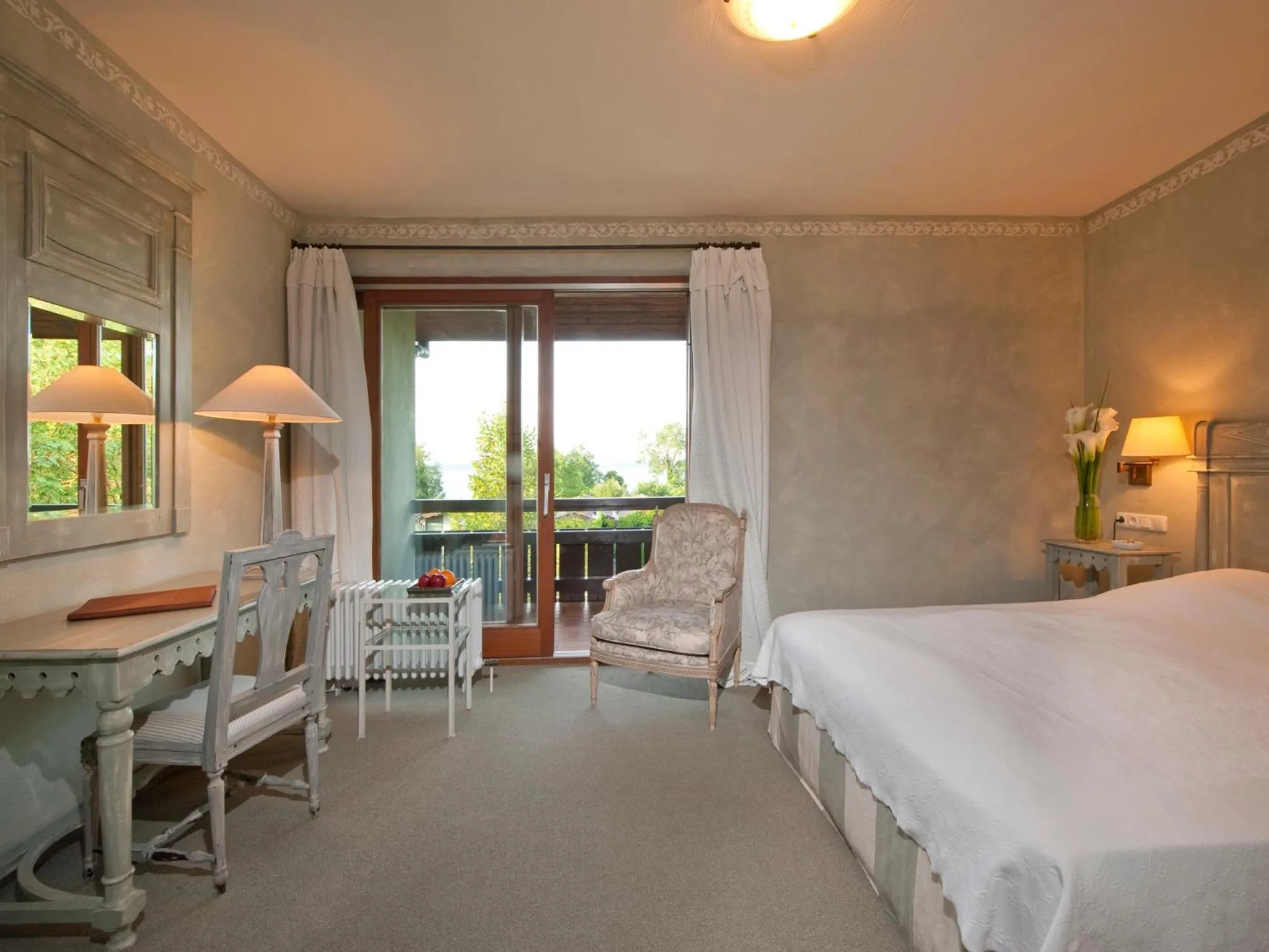 Photo of the whole room, Bed in Marina Hotel am Starnberger See