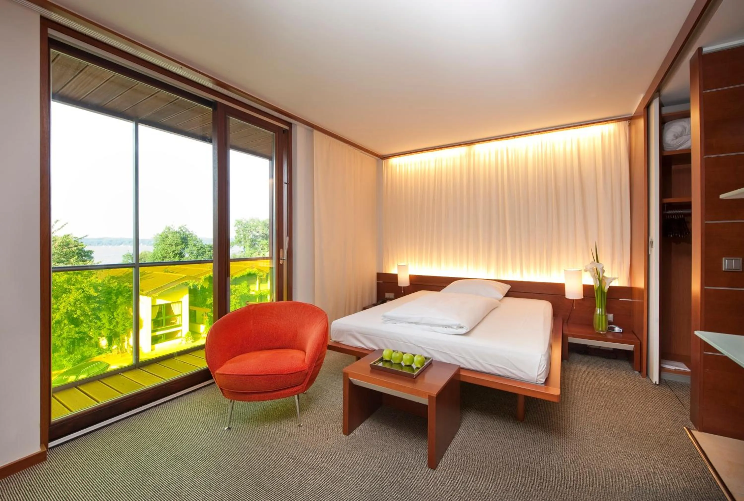 Photo of the whole room, Bed in Marina Hotel am Starnberger See