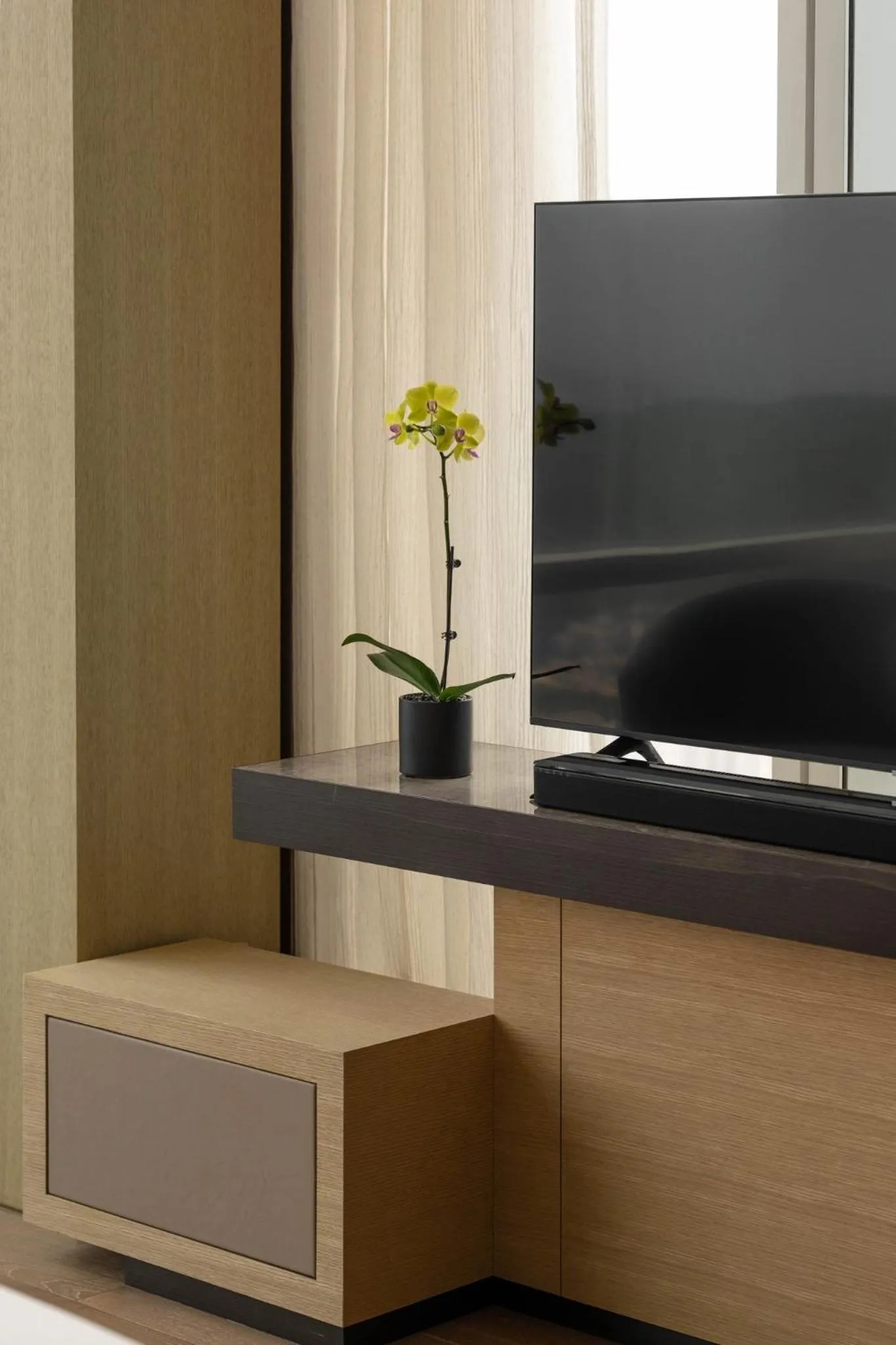 Photo of the whole room in Mandarin Oriental, Shenzhen