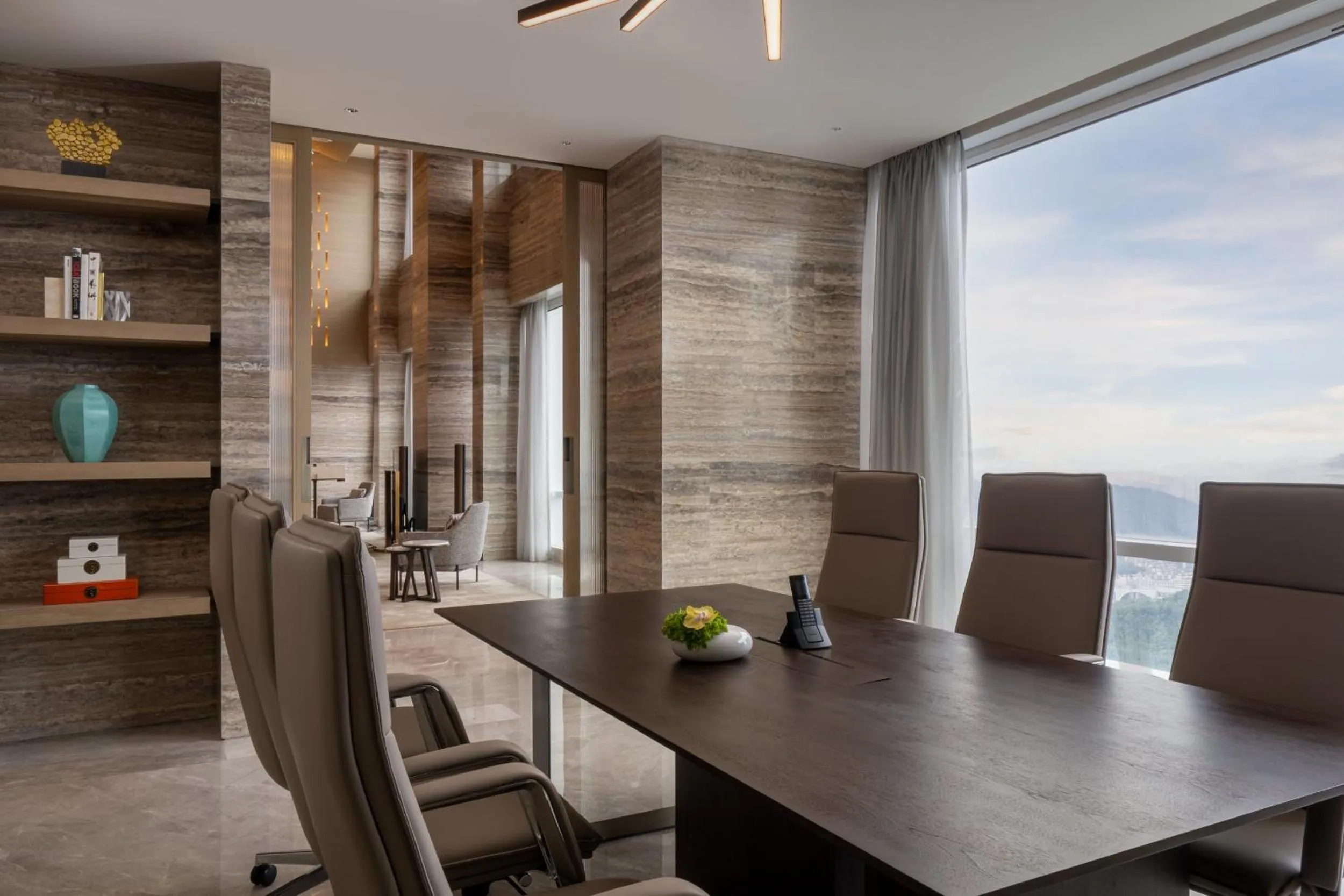 Photo of the whole room in Mandarin Oriental, Shenzhen