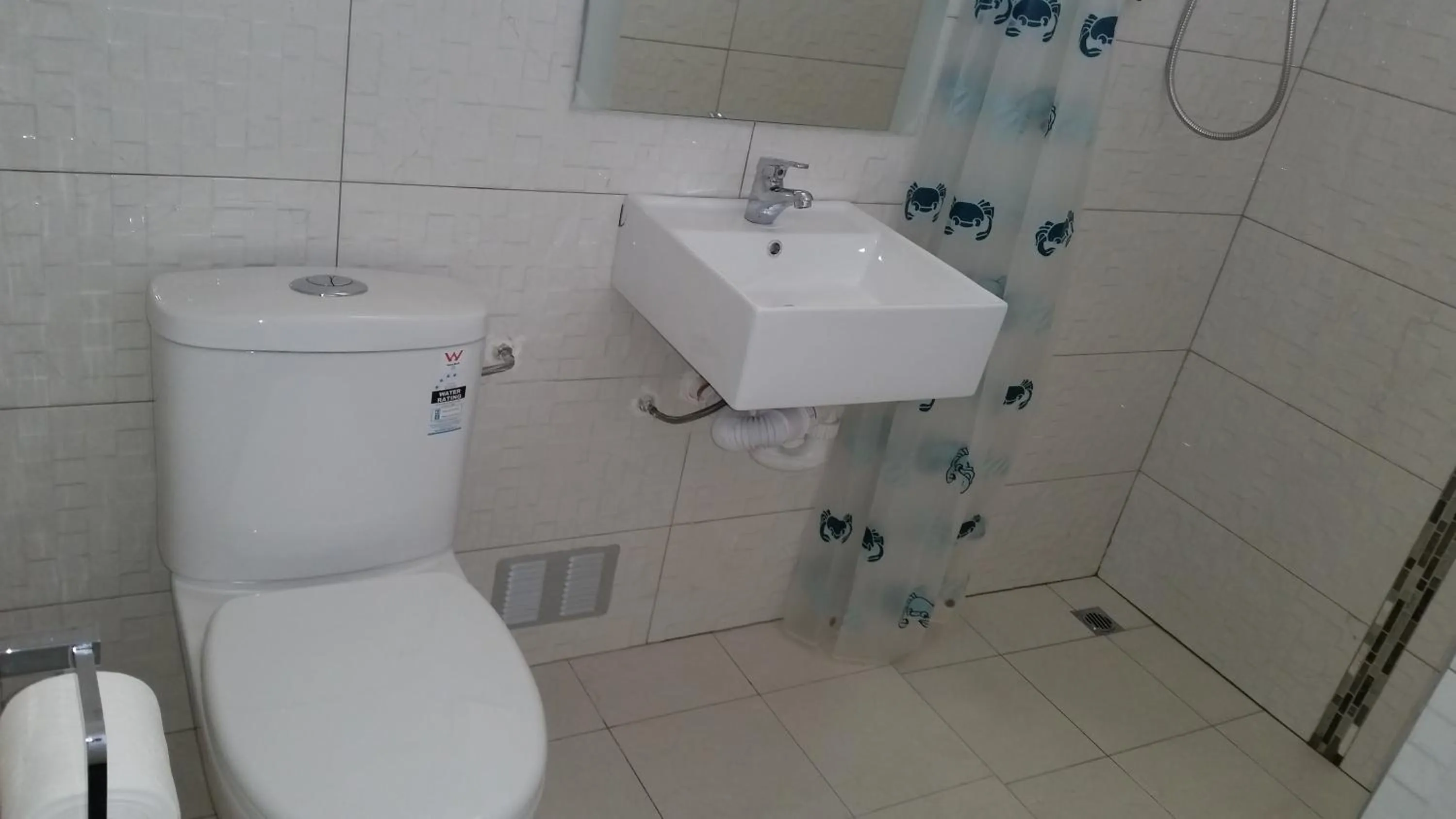 Bathroom in Perth City Motel