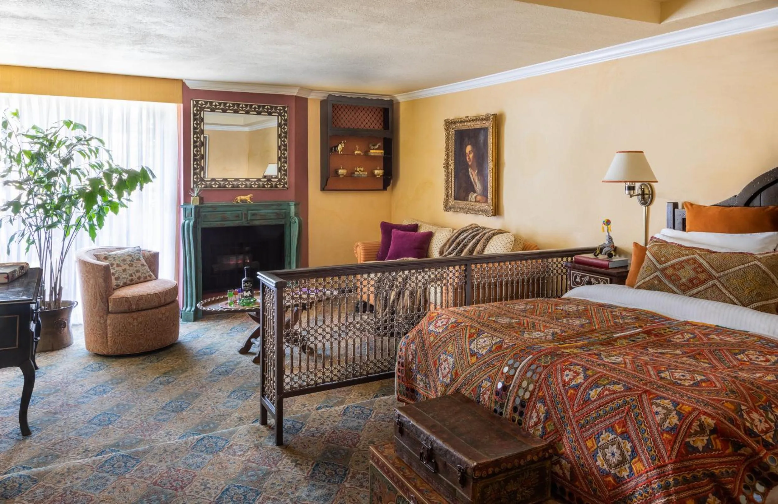 Living room, Bed in Petit Ermitage