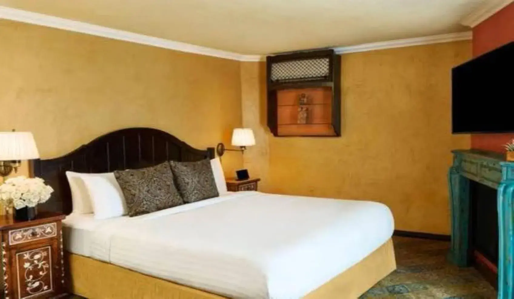 Top Floor Demi Suite in Petit Ermitage Top Floor Demi Suite in Petit Ermitage