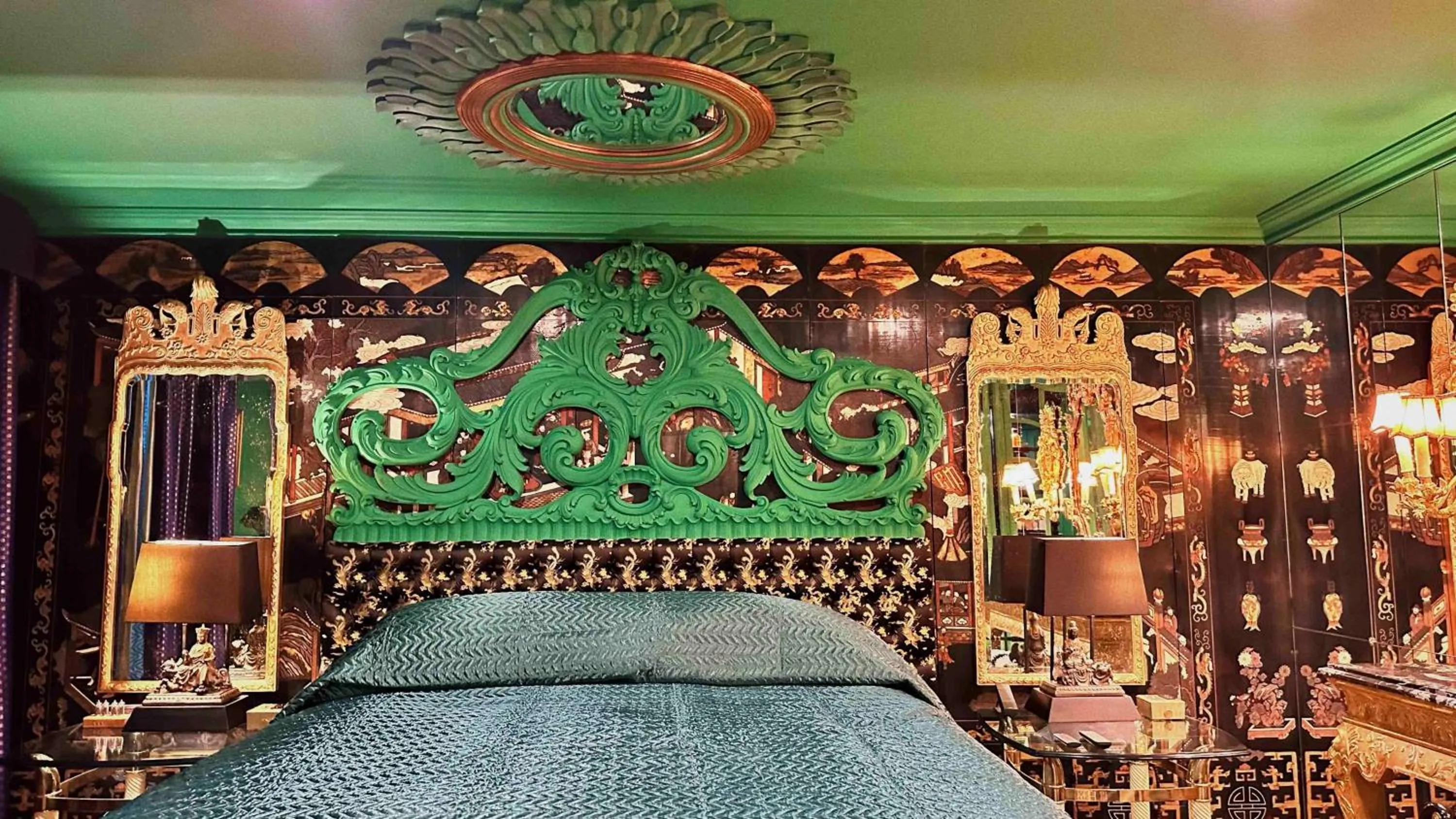 Bed in Petit Ermitage