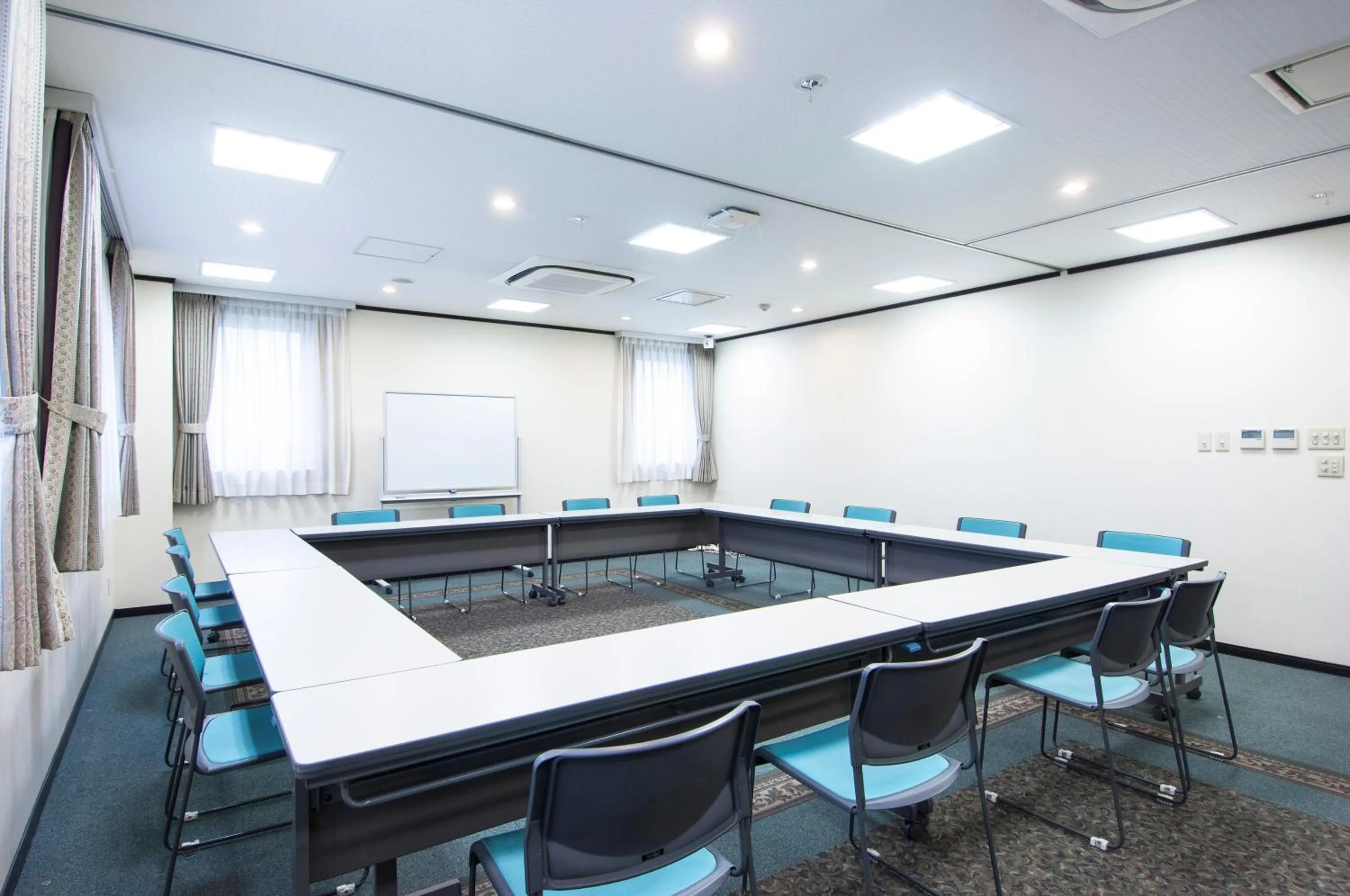 TsukubaNoYu Urban Hotel