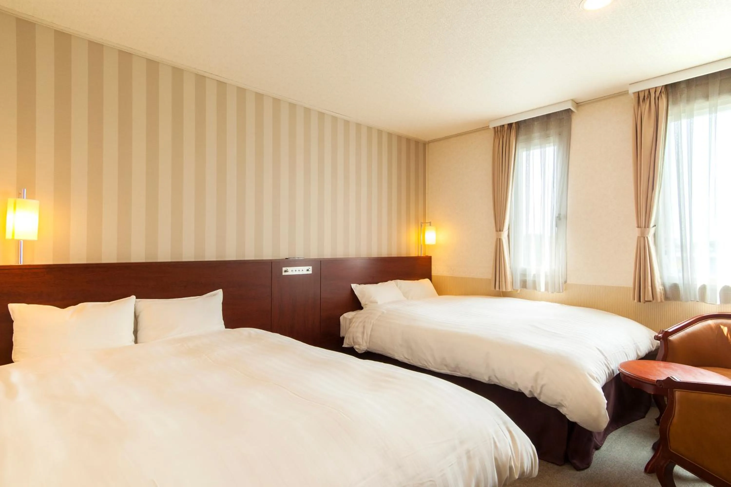 Photo of the whole room, Bed in TsukubaNoYu Urban Hotel