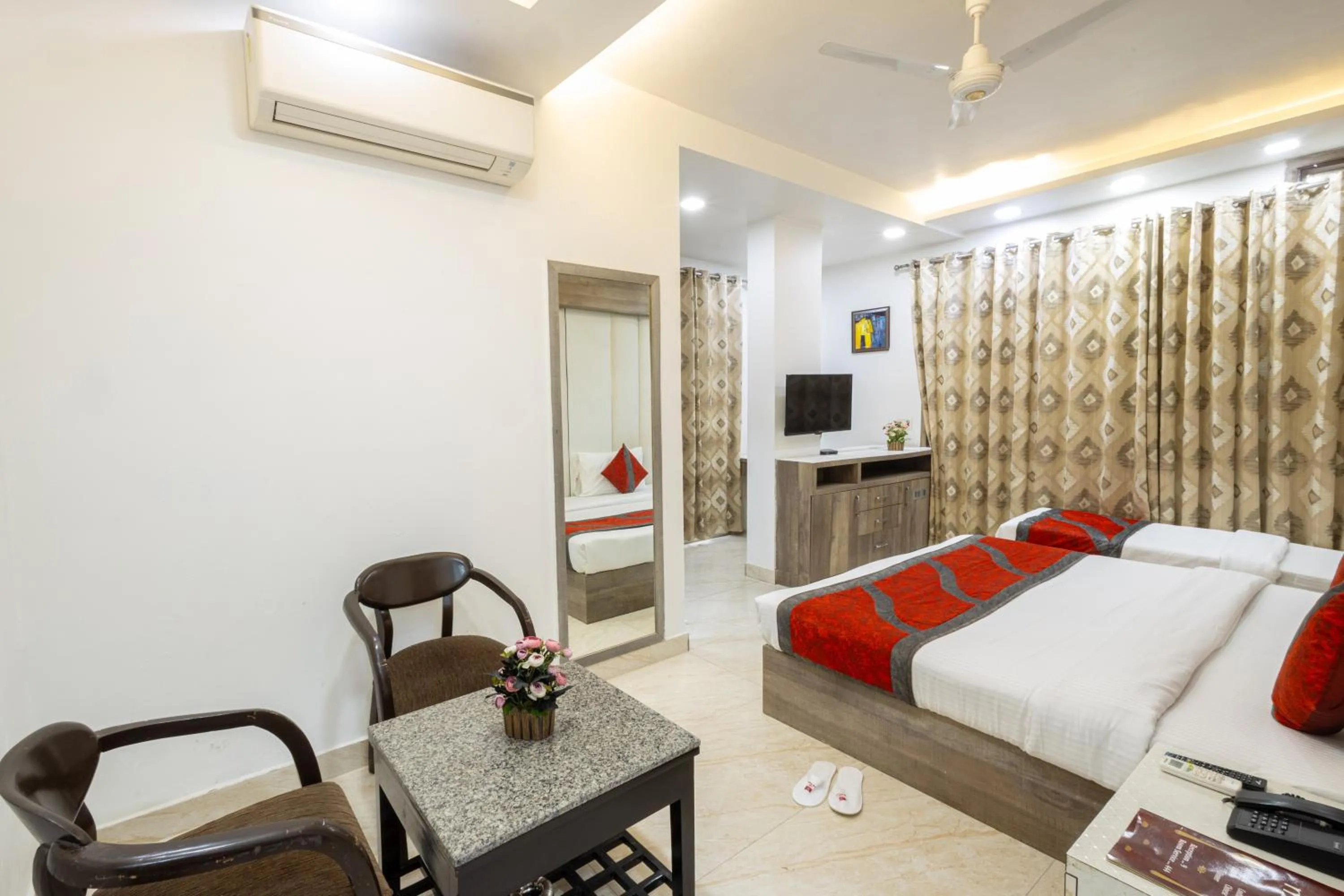 Bed in Hotel Red Castle - Karol Bagh - Where luxury meets comfort
