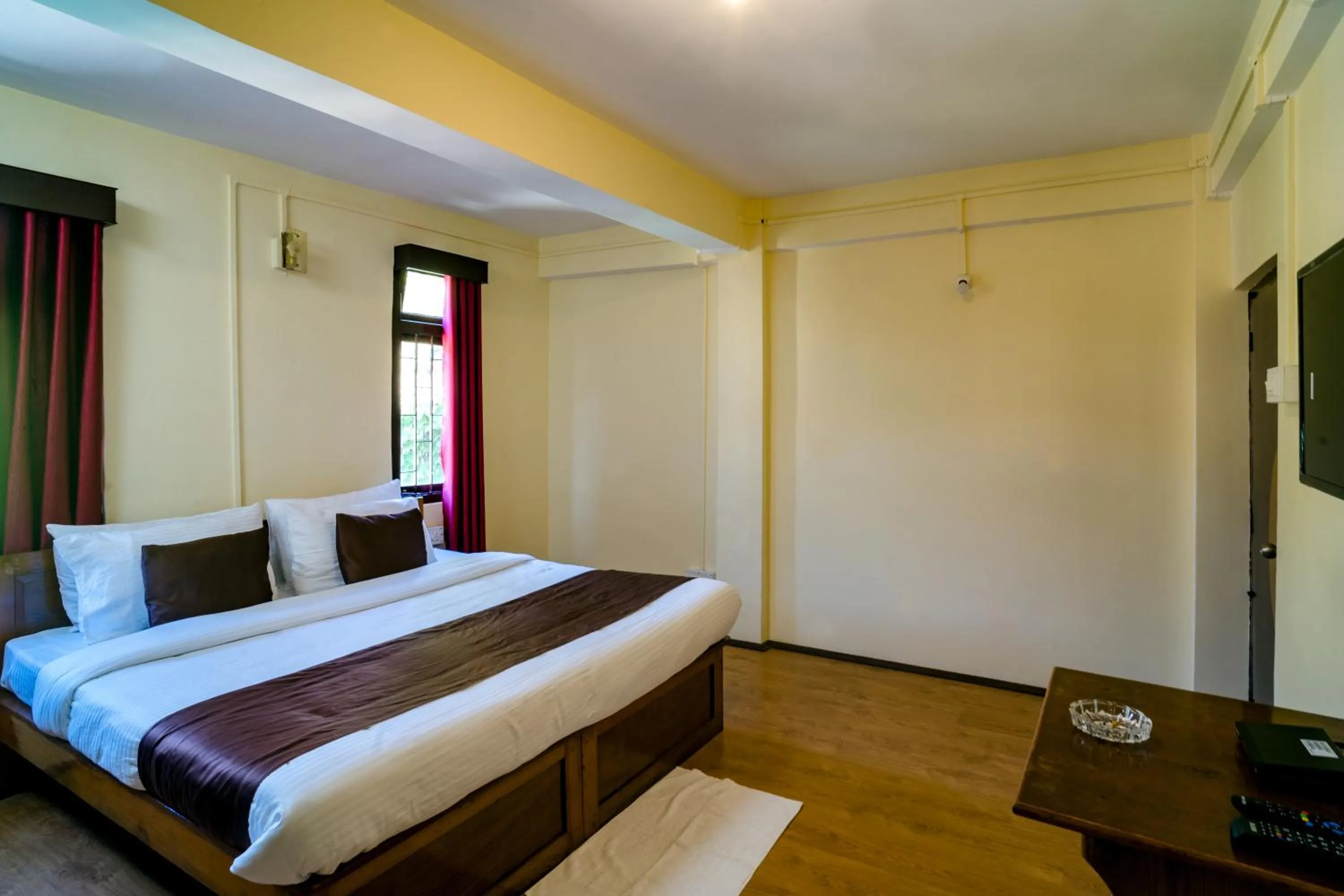 Photo of the whole room in Magpie Mall Road Residency (MG Marg)