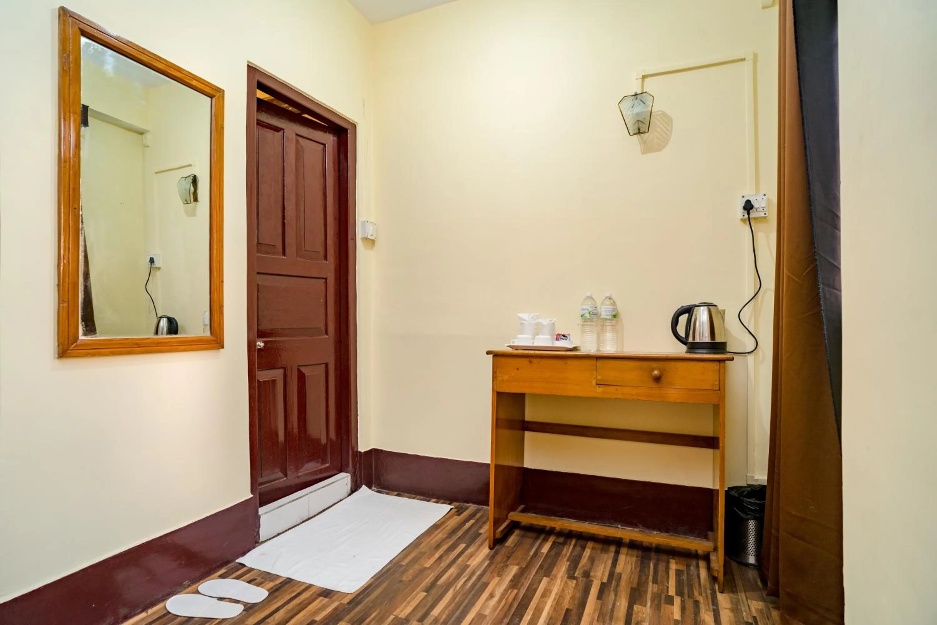 Coffee/tea facilities in Magpie Mall Road Residency (MG Marg)