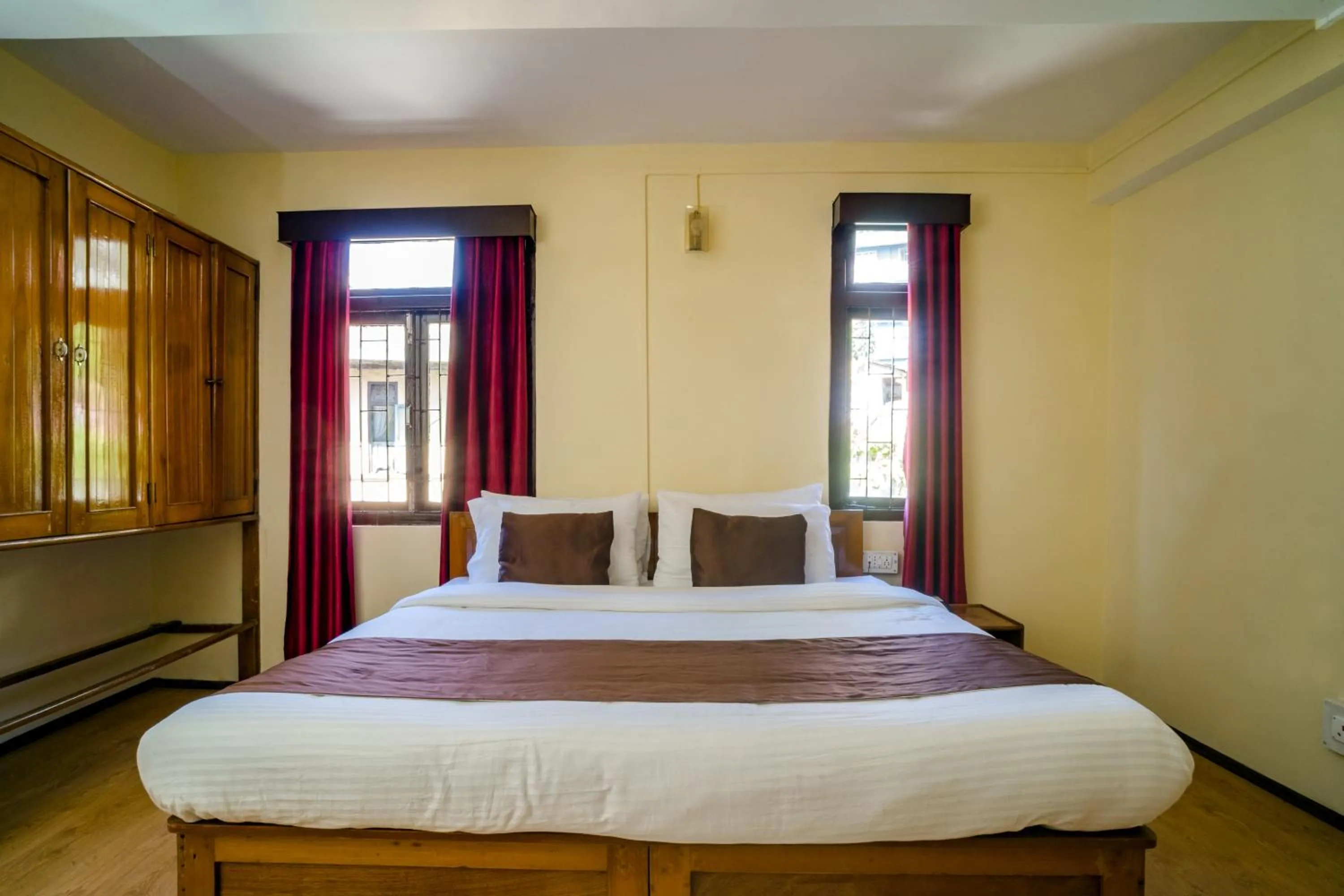 Photo of the whole room in Magpie Mall Road Residency (MG Marg)